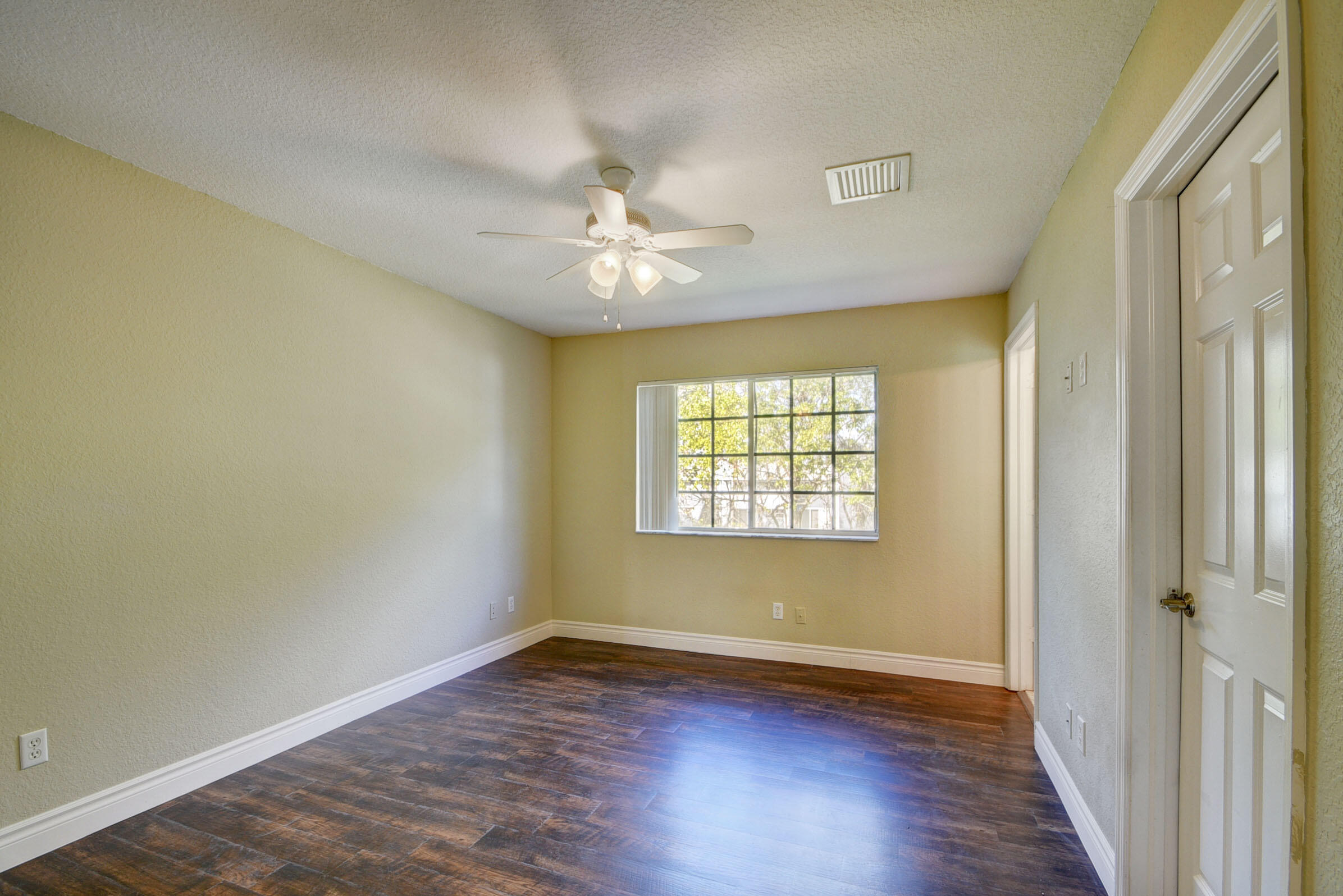 MARSH HARBOUR - Residential