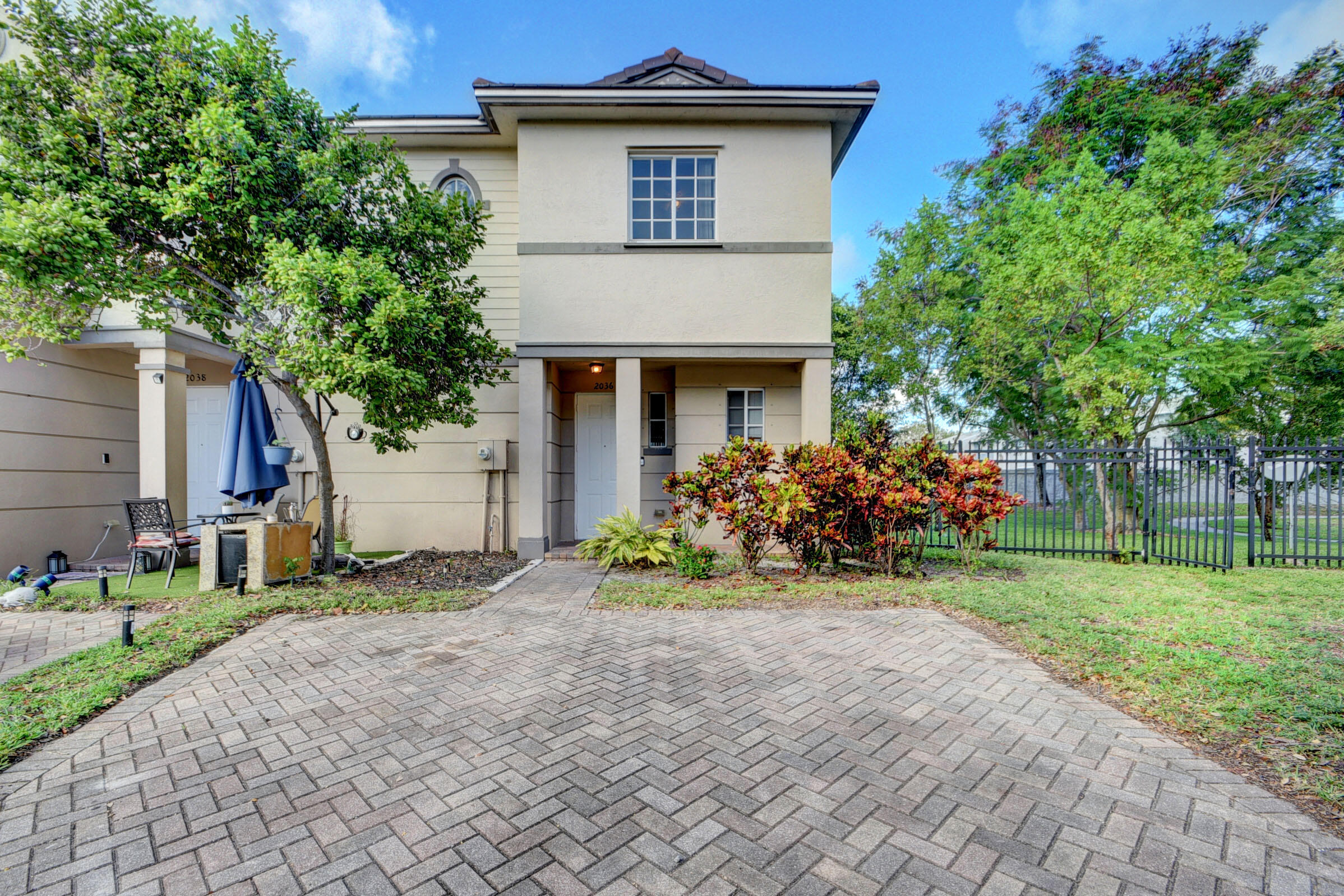 MARSH HARBOUR - Residential