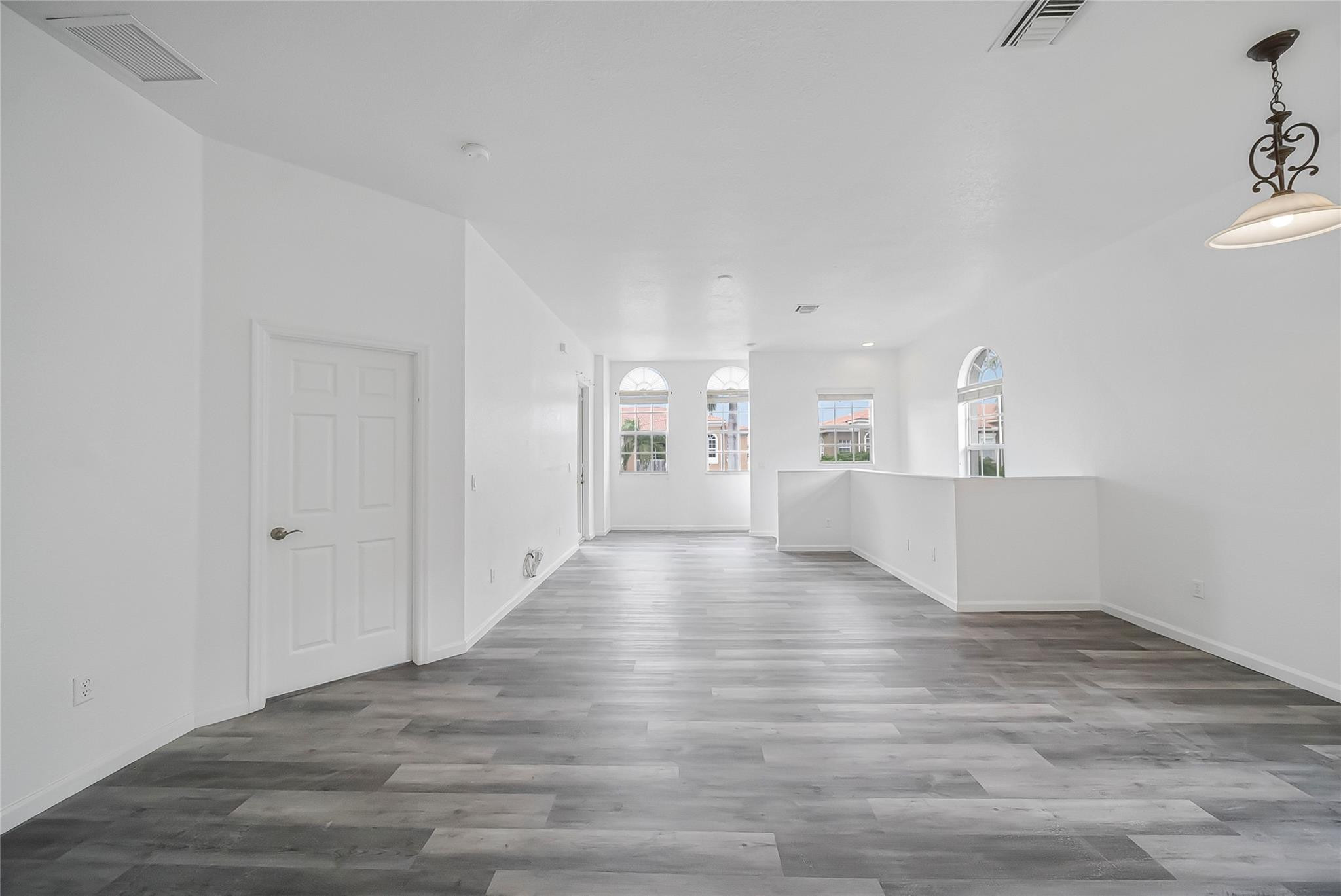 HAMPTON HILLS CONDO - Residential
