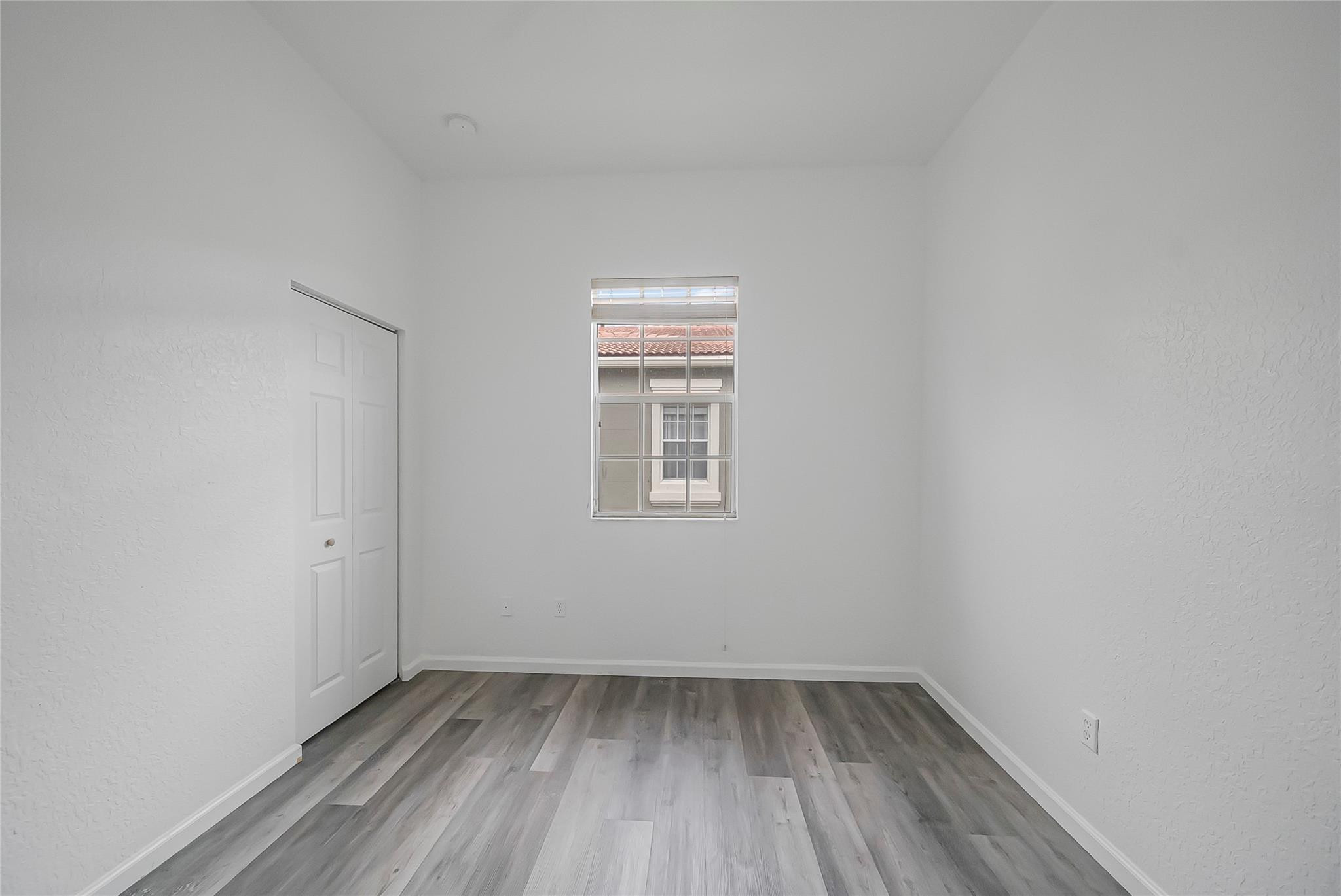 HAMPTON HILLS CONDO - Residential