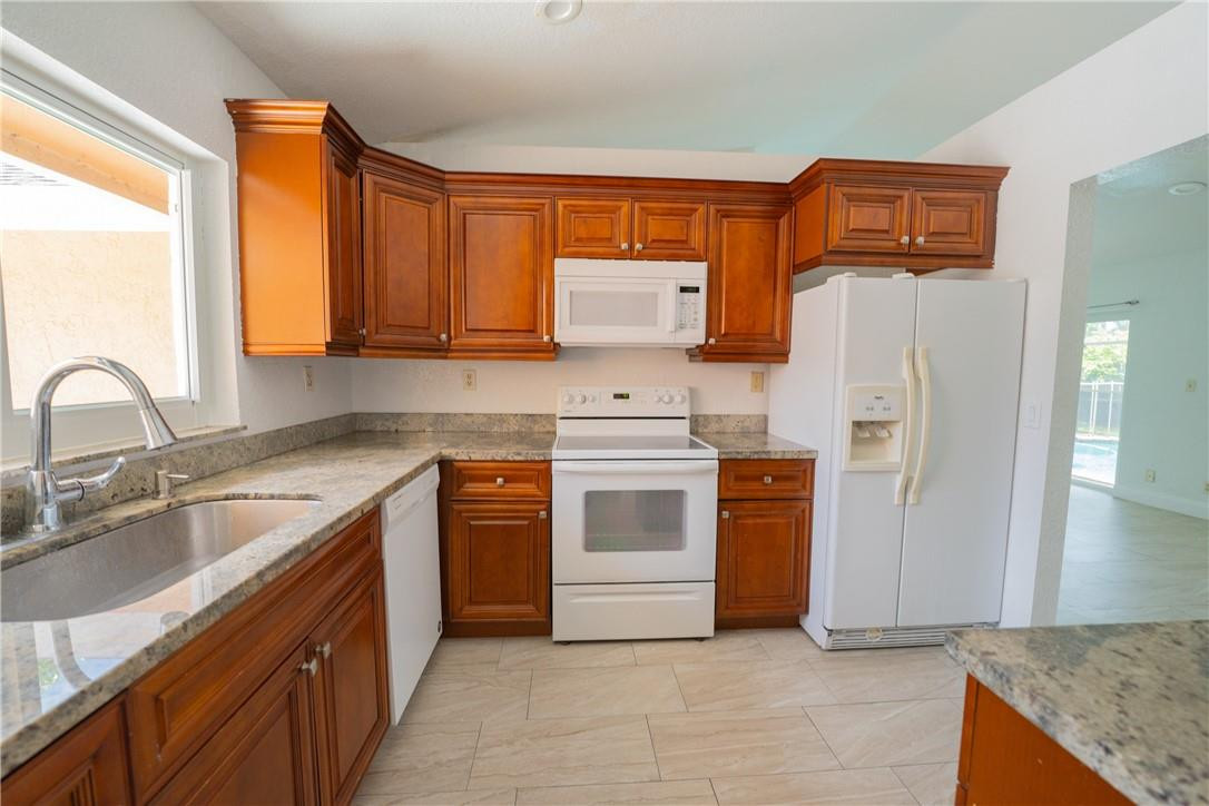 CORAL GATE SEC 1 - Residential Lease