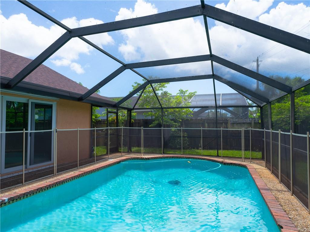 CORAL GATE SEC 1 - Residential Lease
