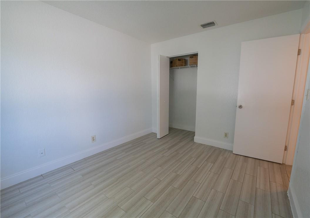 CORAL GATE SEC 1 - Residential Lease