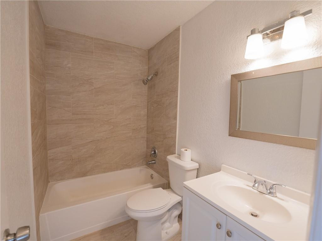 CORAL GATE SEC 1 - Residential Lease