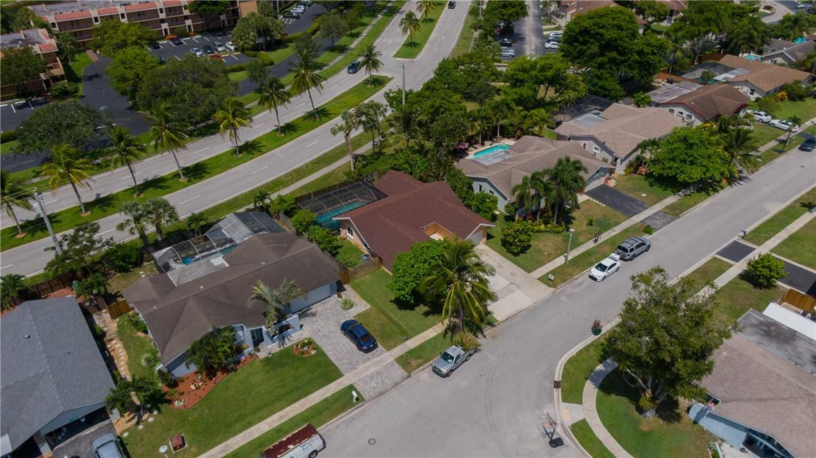 CORAL GATE SEC 1 - Residential Lease