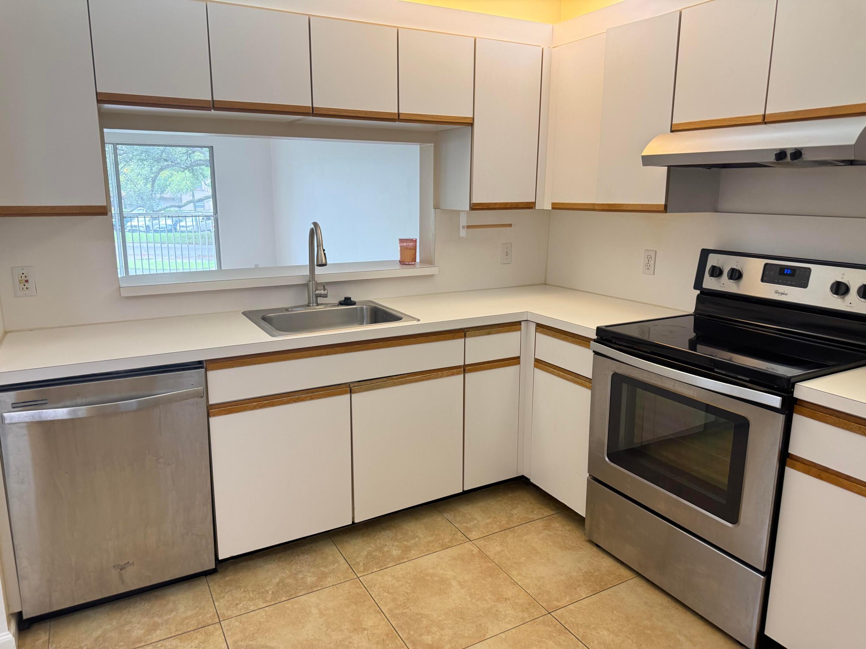 CAMBRIDGE AT CENTURY VILLAGE - Residential Lease