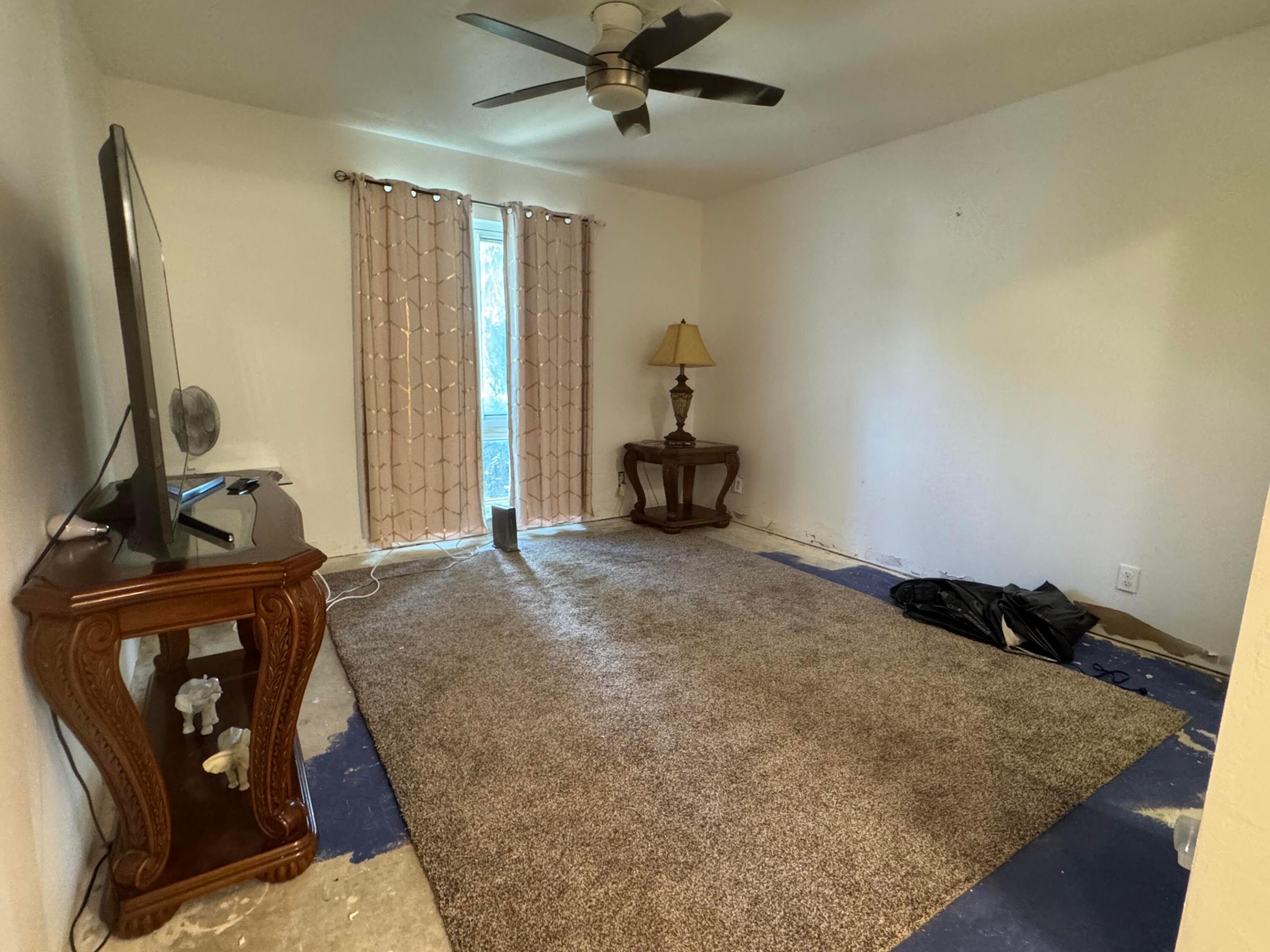 LAGO DEL REY NORTH CONDO - Residential