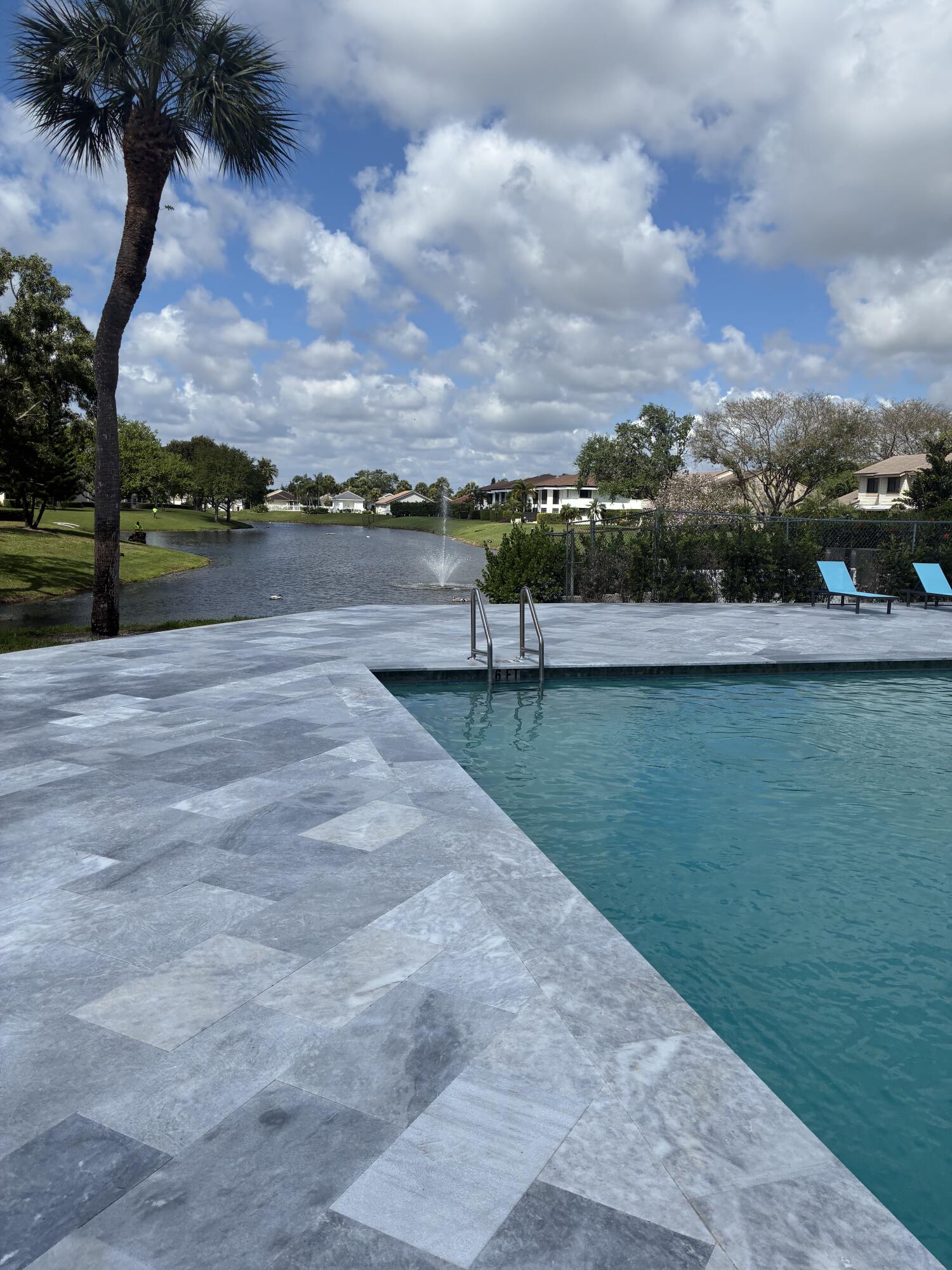 LAGO DEL REY NORTH CONDO - Residential