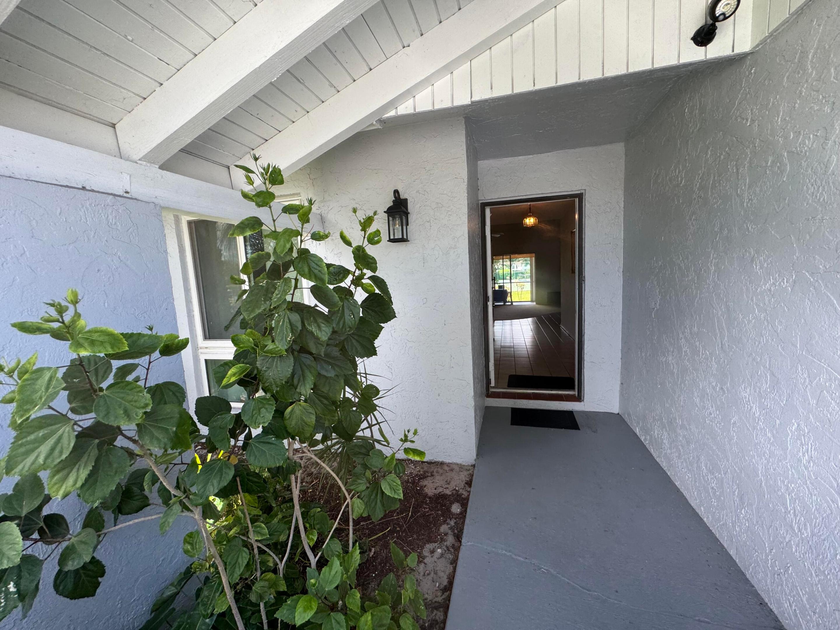 LAGO DEL REY NORTH CONDO - Residential