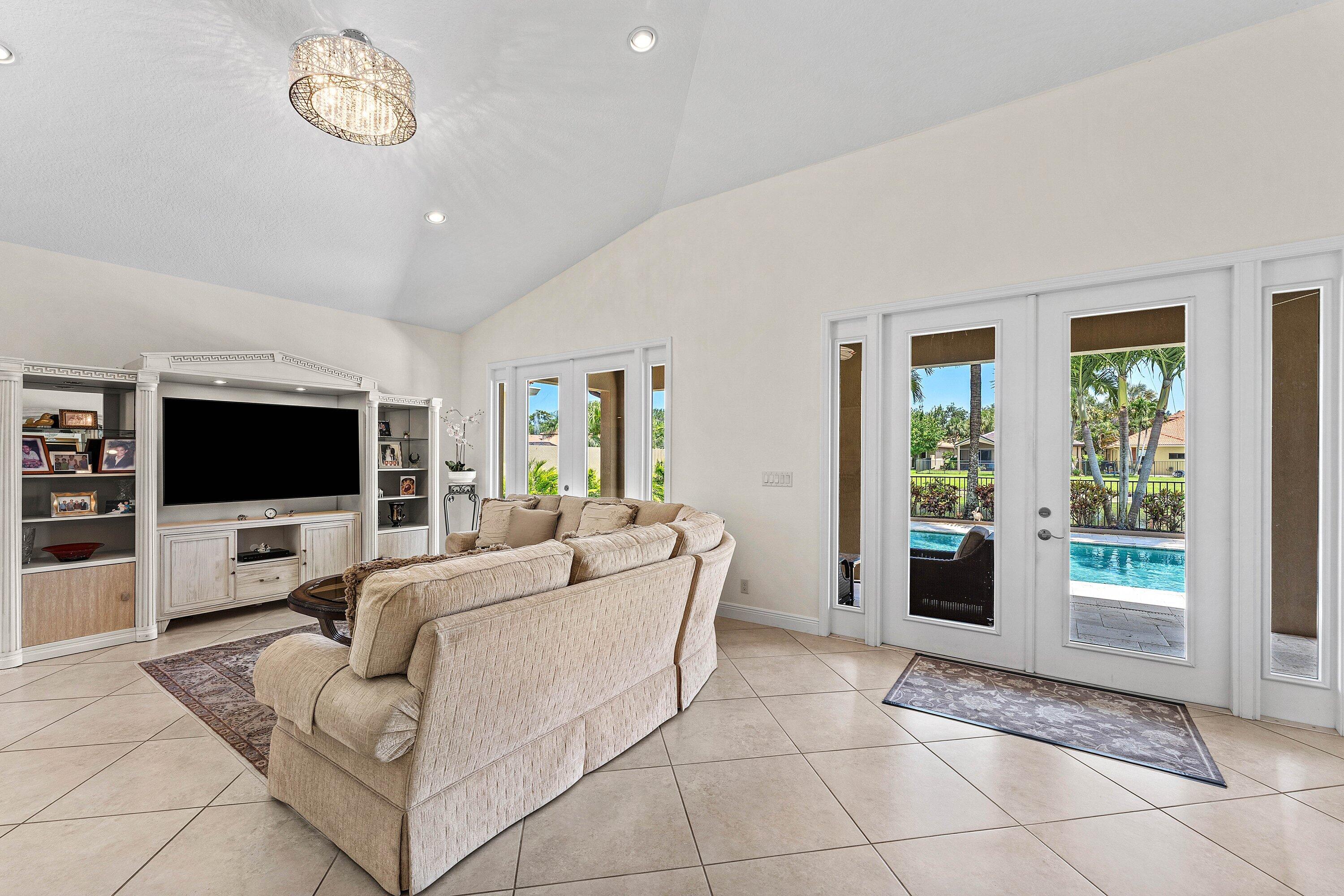 GATEWAY GARDENS - Residential