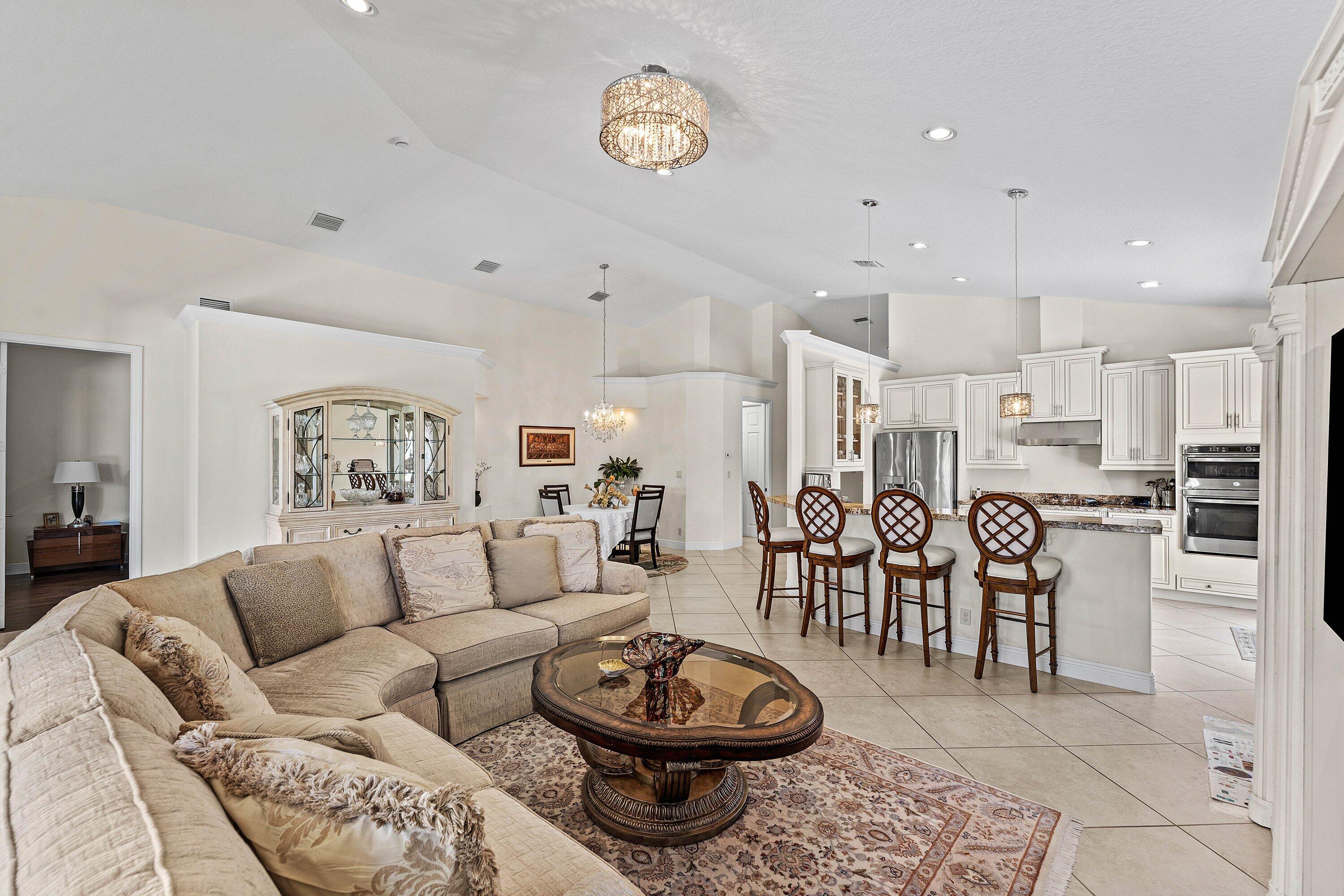GATEWAY GARDENS - Residential