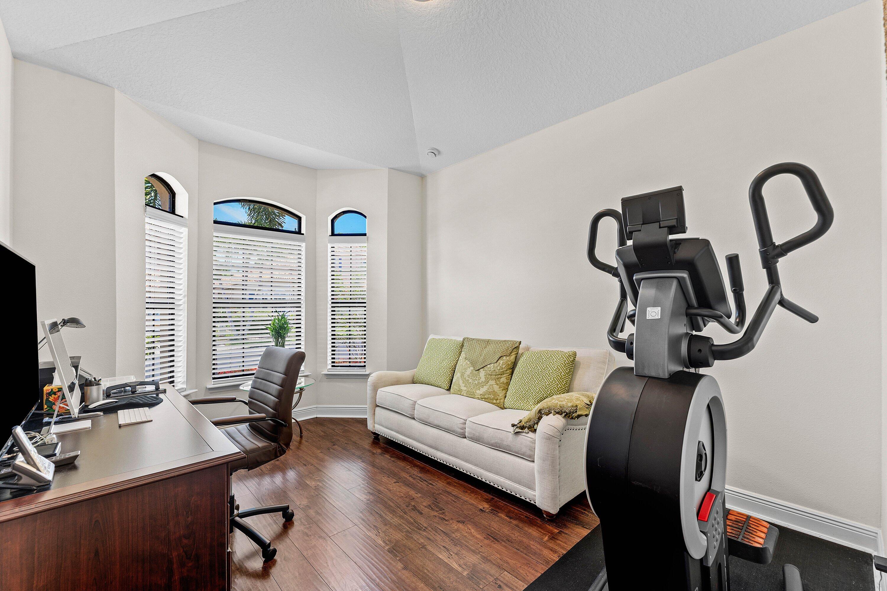 GATEWAY GARDENS - Residential