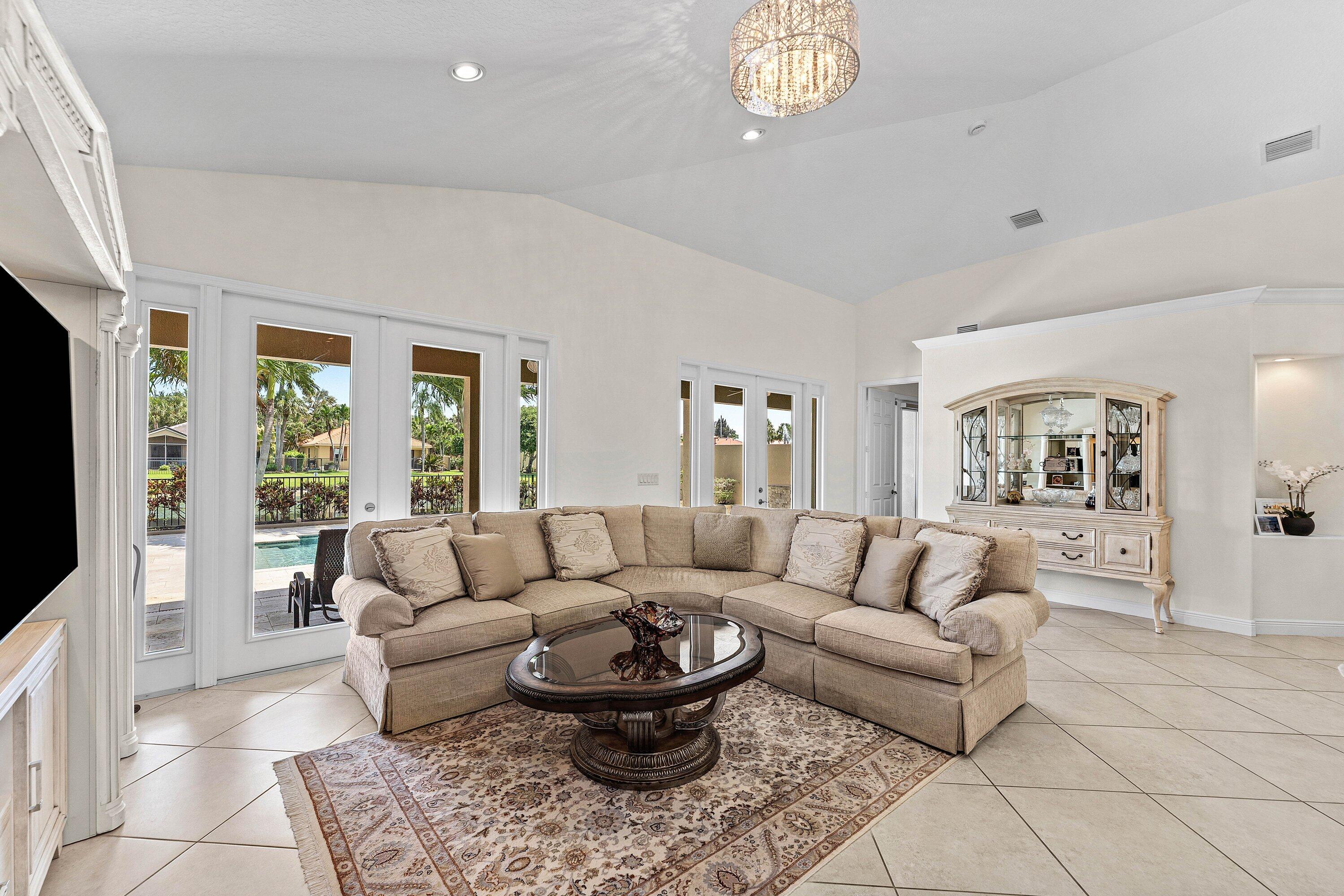 GATEWAY GARDENS - Residential