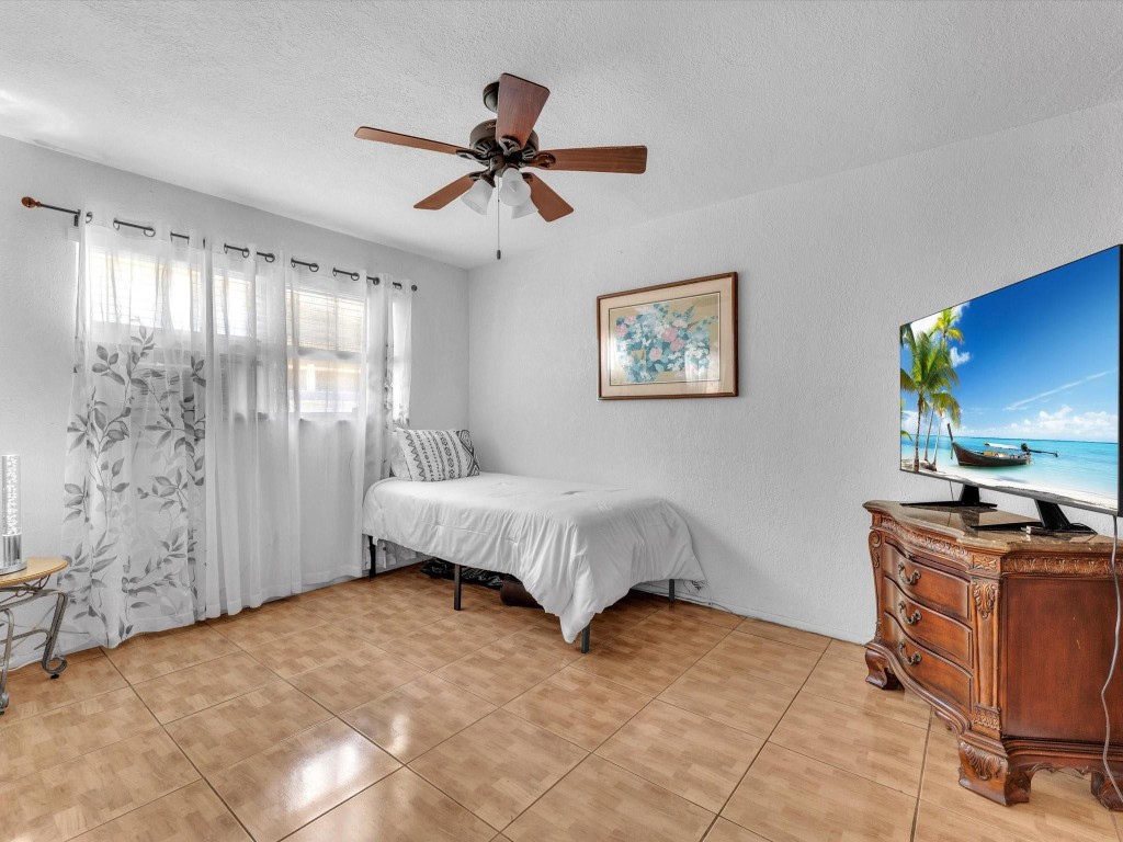 Miramar Isles Sec 6 62-27 - Residential