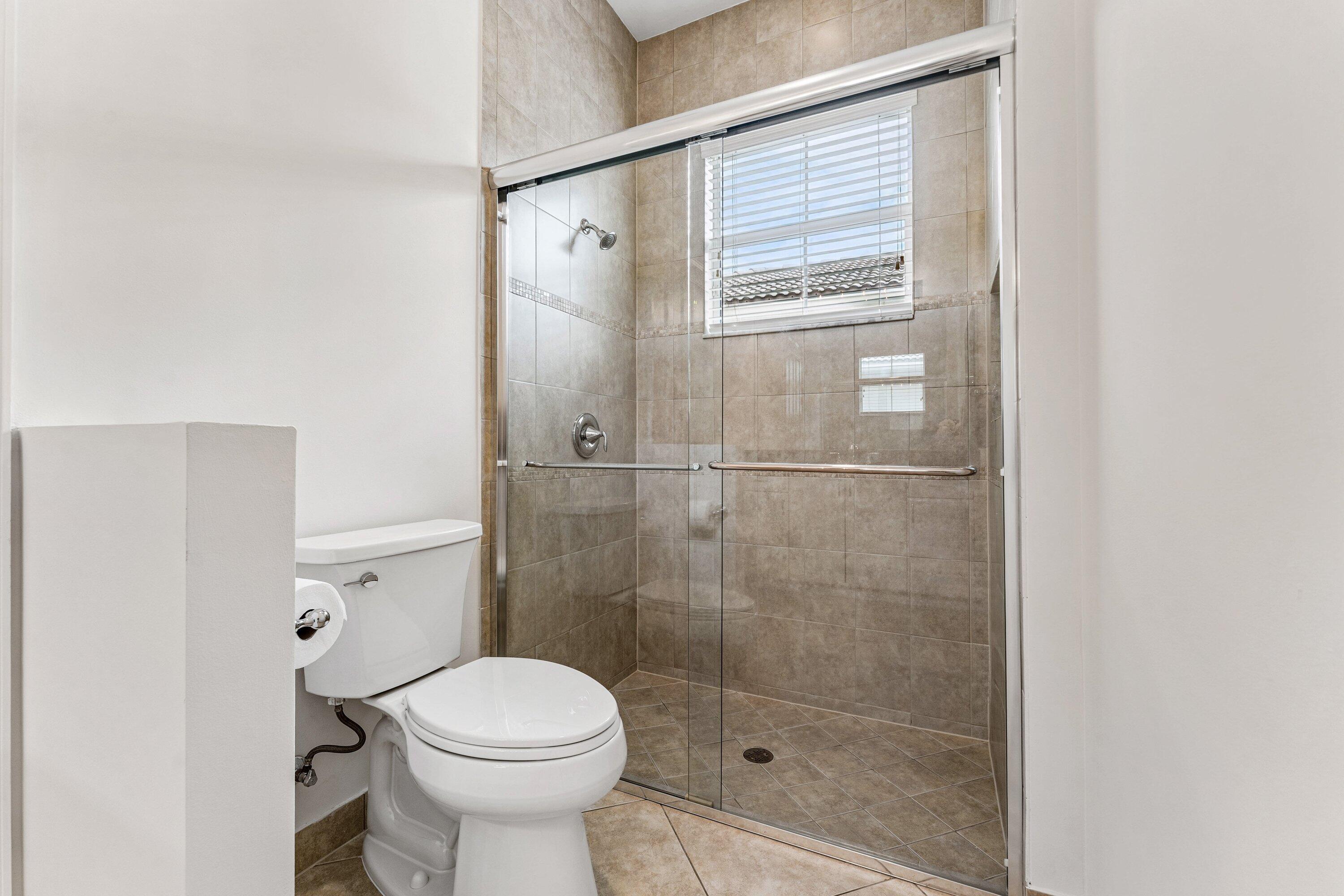 VALENCIA POINTE 2 - Residential