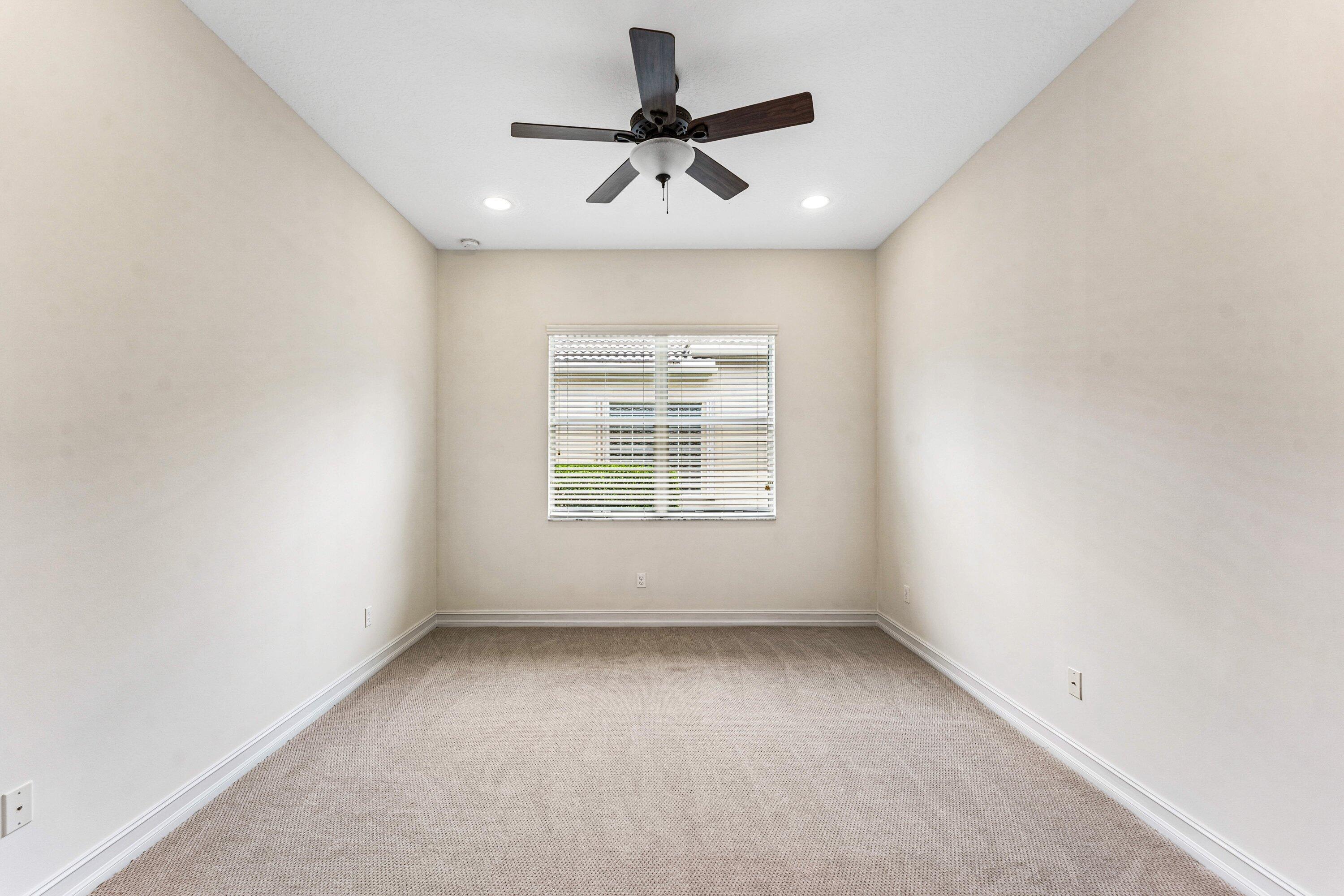 VALENCIA POINTE 2 - Residential