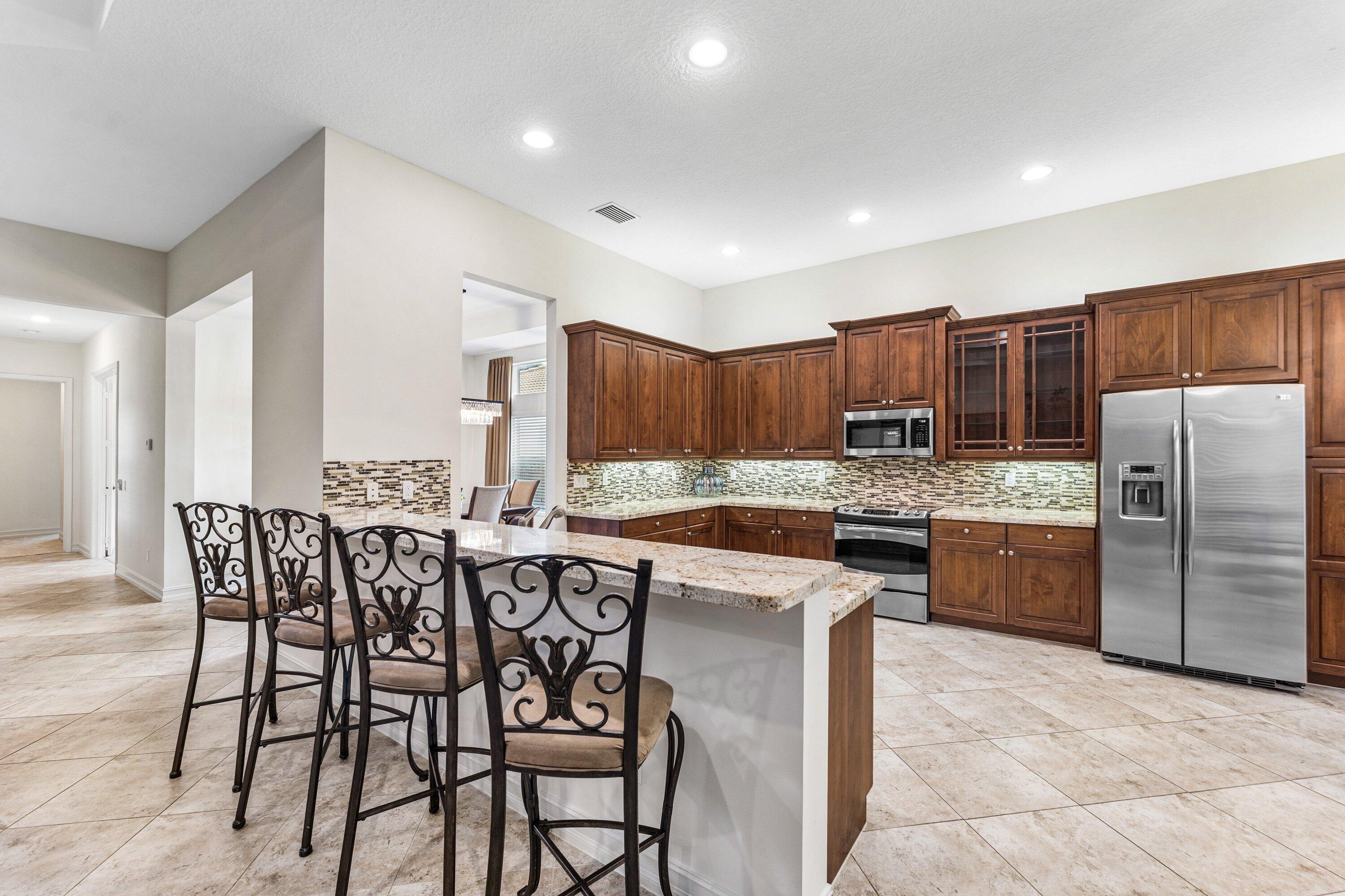 VALENCIA POINTE 2 - Residential