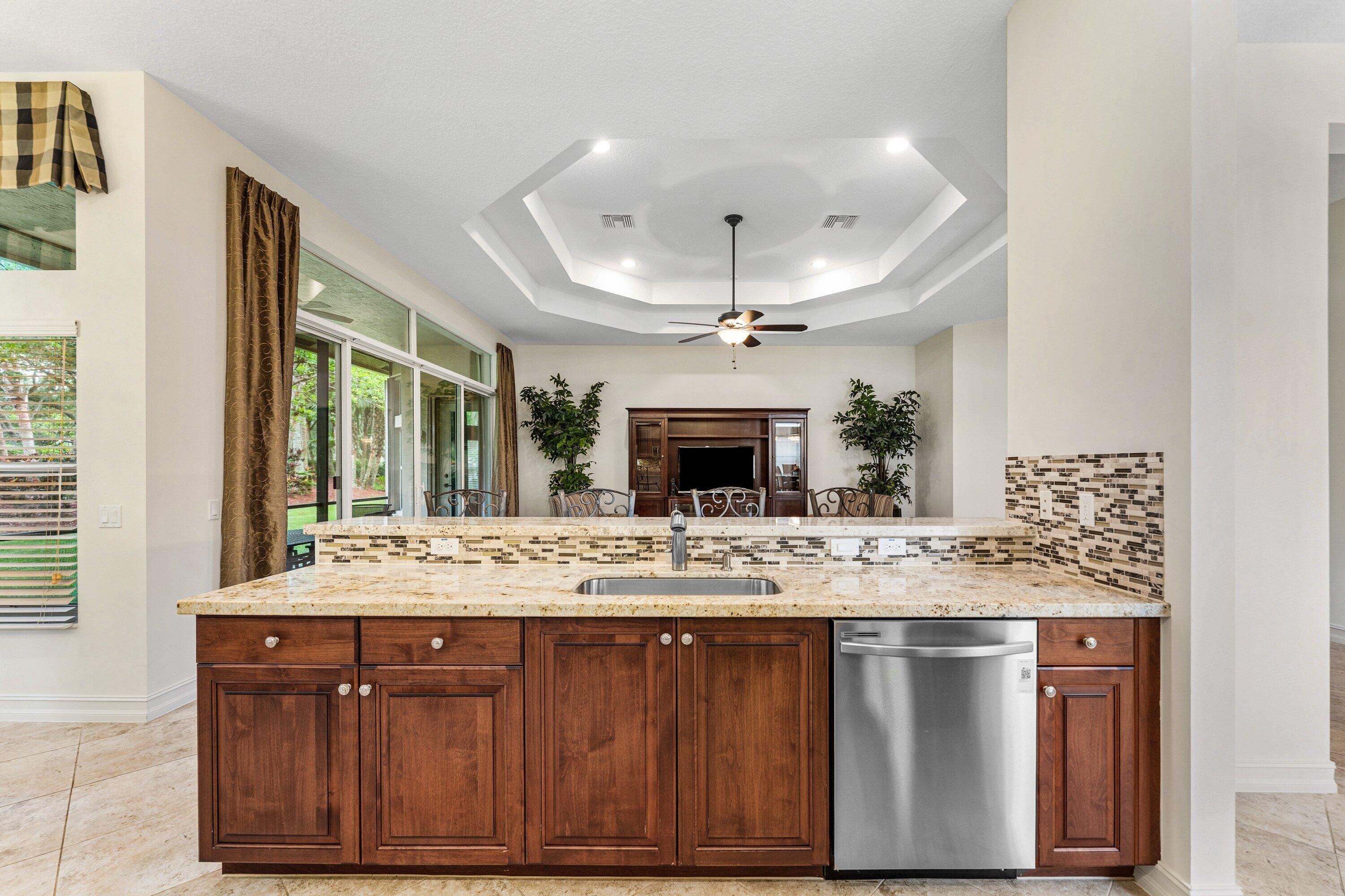 VALENCIA POINTE 2 - Residential