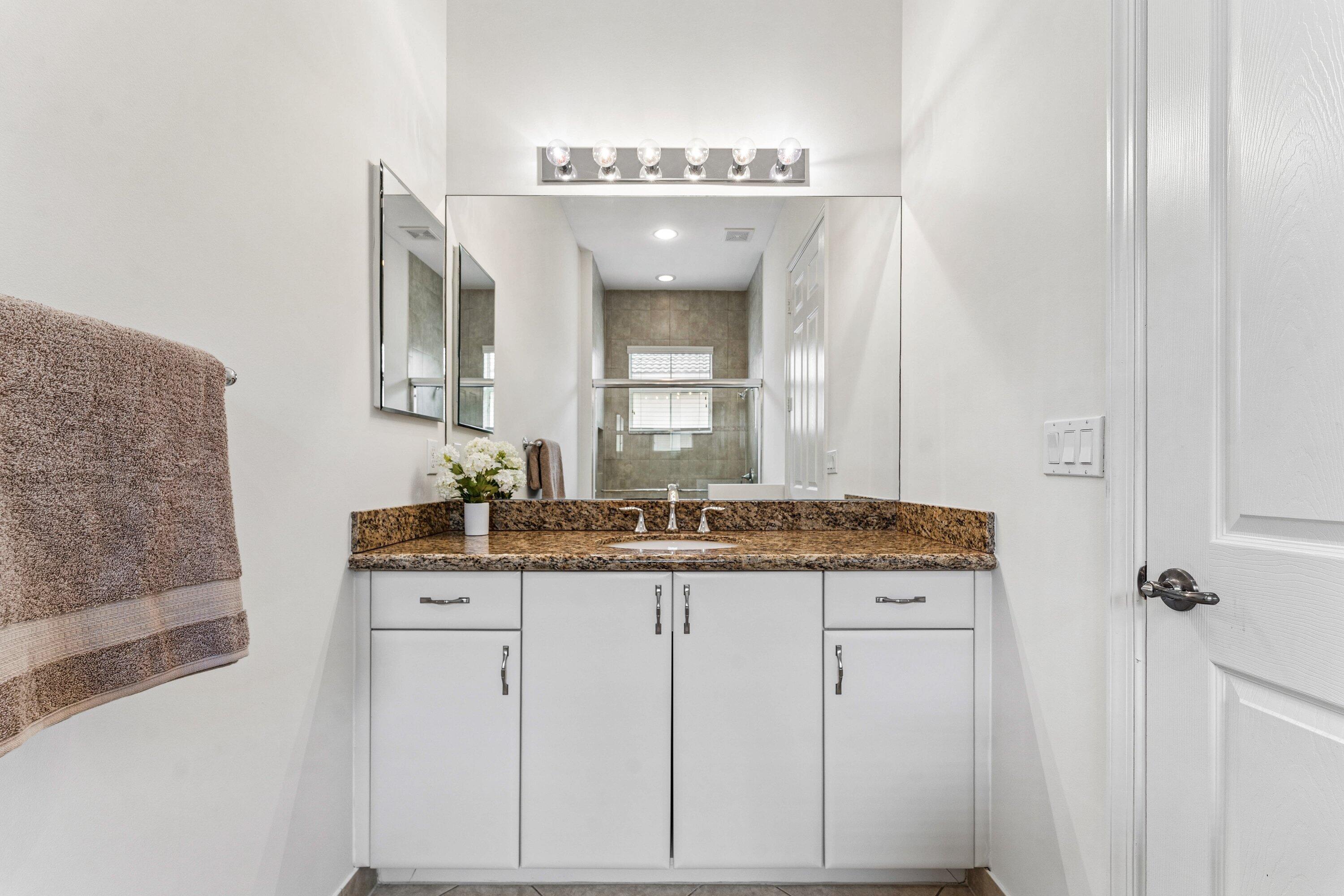 VALENCIA POINTE 2 - Residential