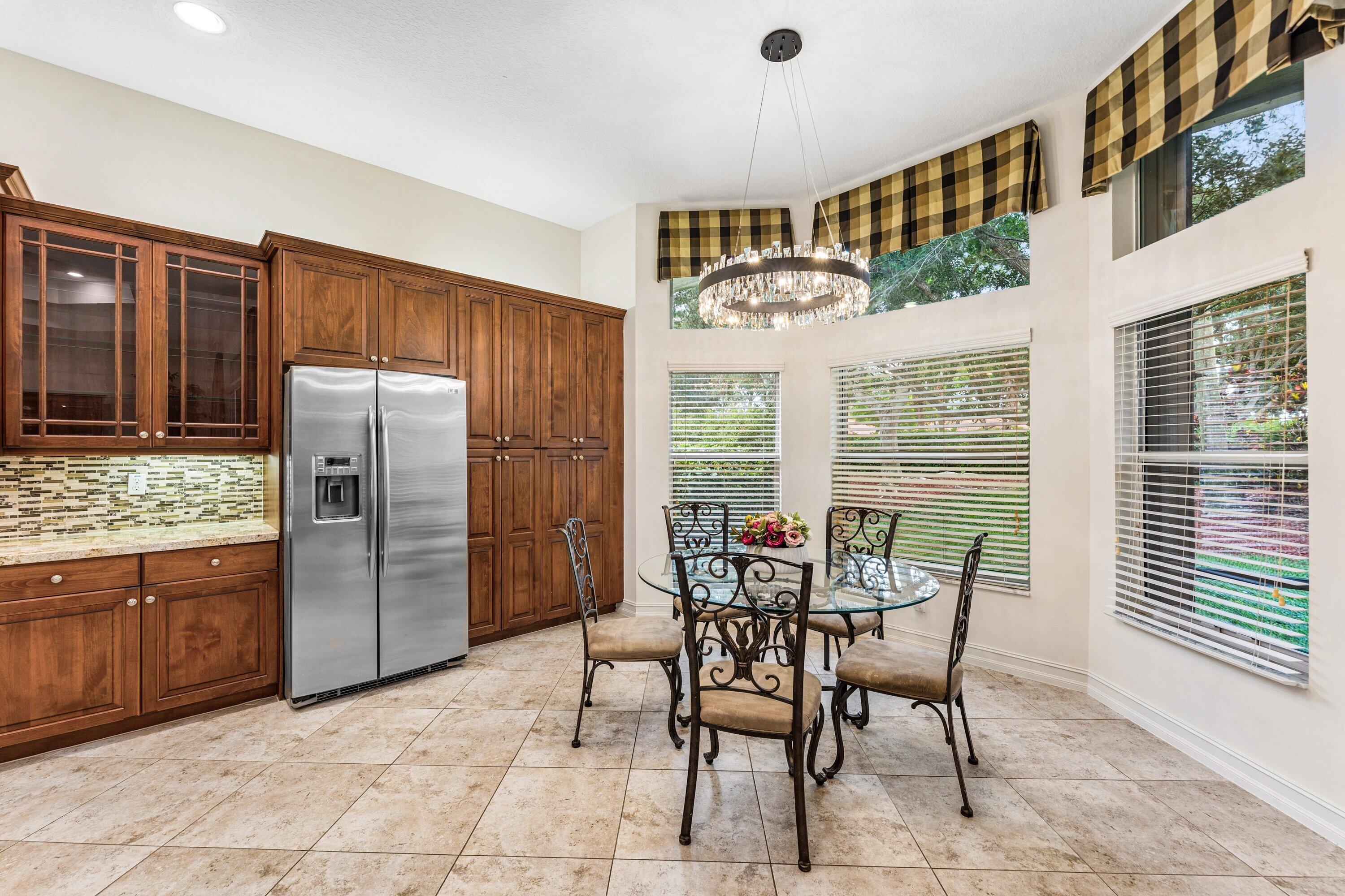 VALENCIA POINTE 2 - Residential