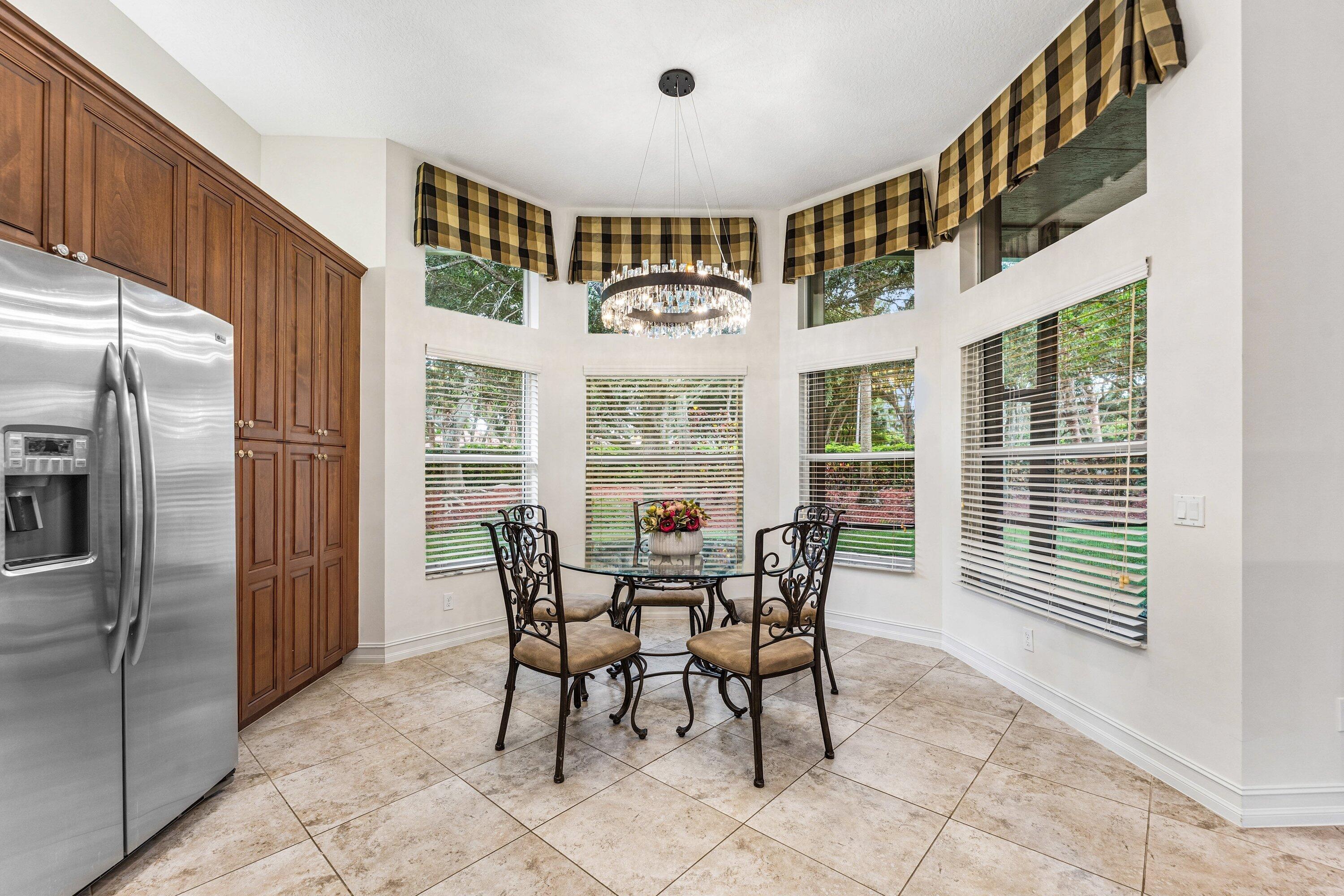 VALENCIA POINTE 2 - Residential