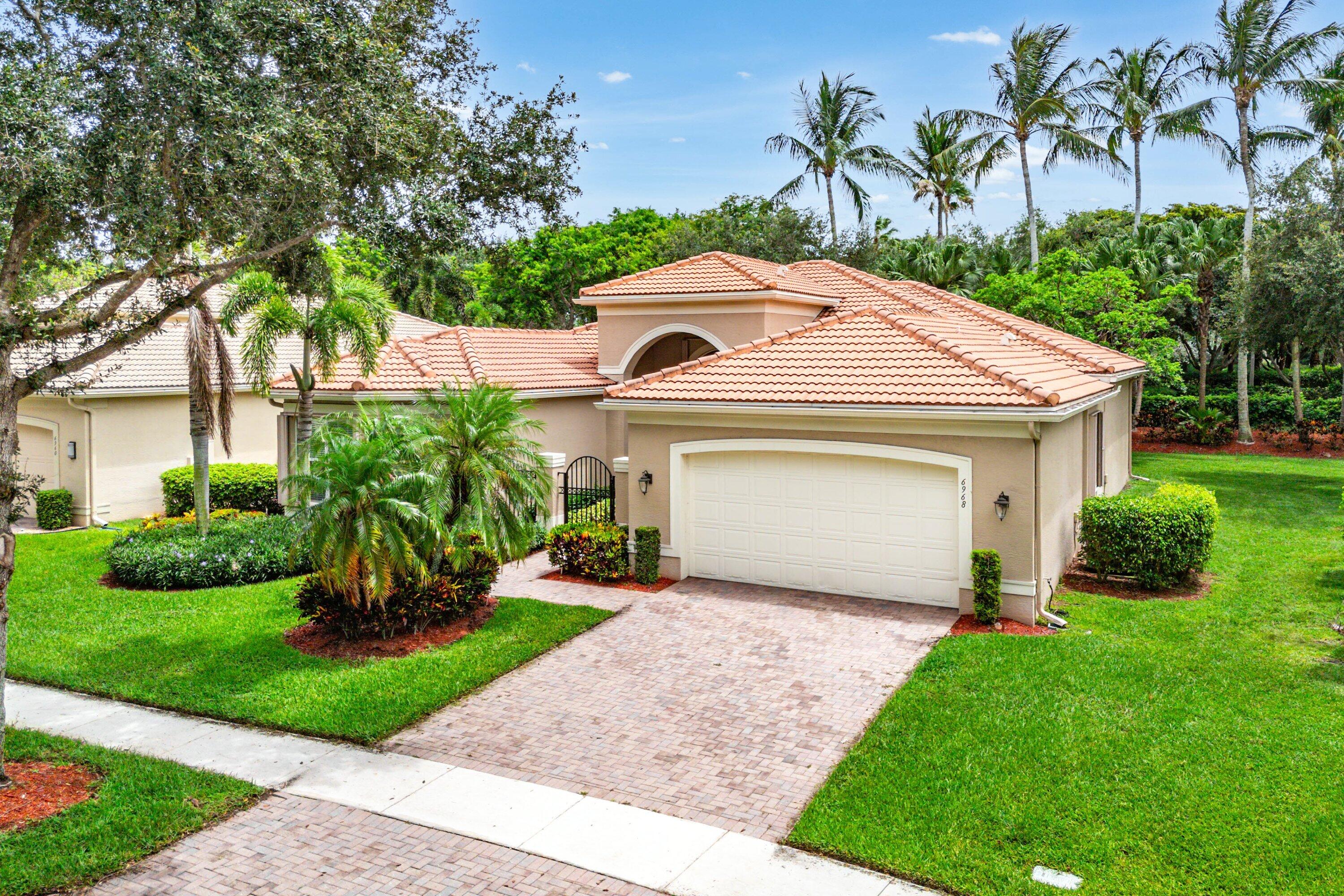 VALENCIA POINTE 2 - Residential