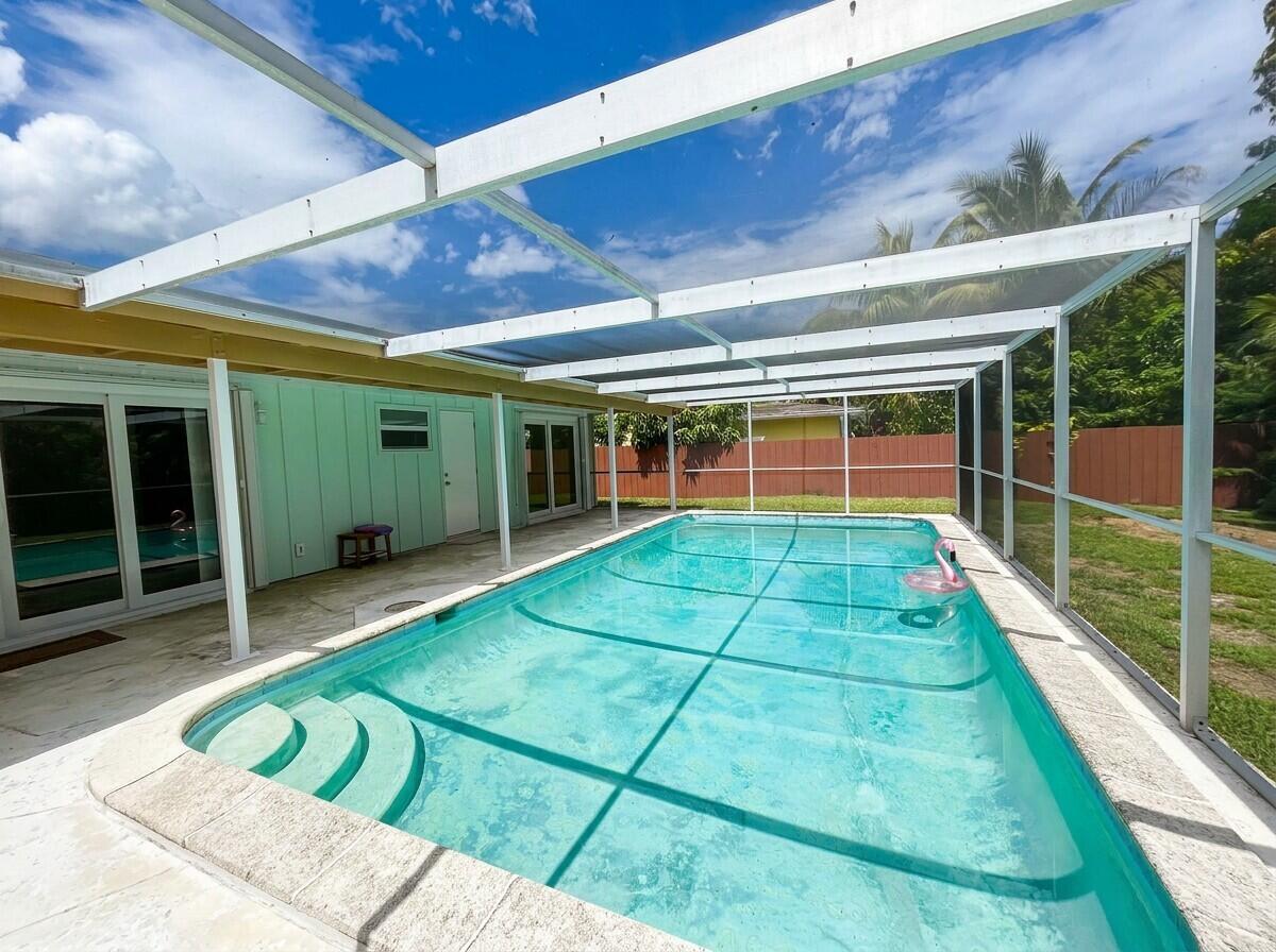 BOCA RATON SQUARE UNIT 3 - Residential
