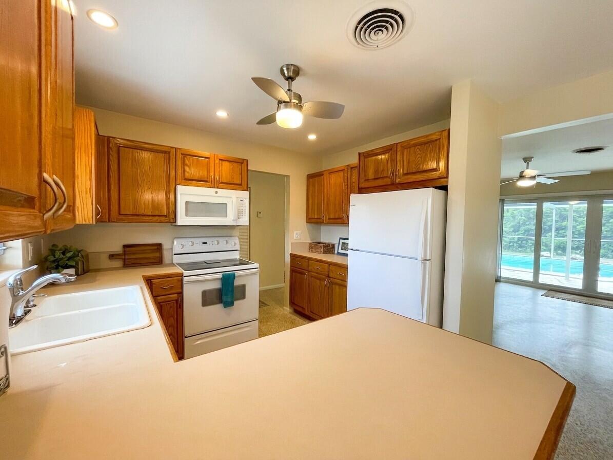 BOCA RATON SQUARE UNIT 3 - Residential