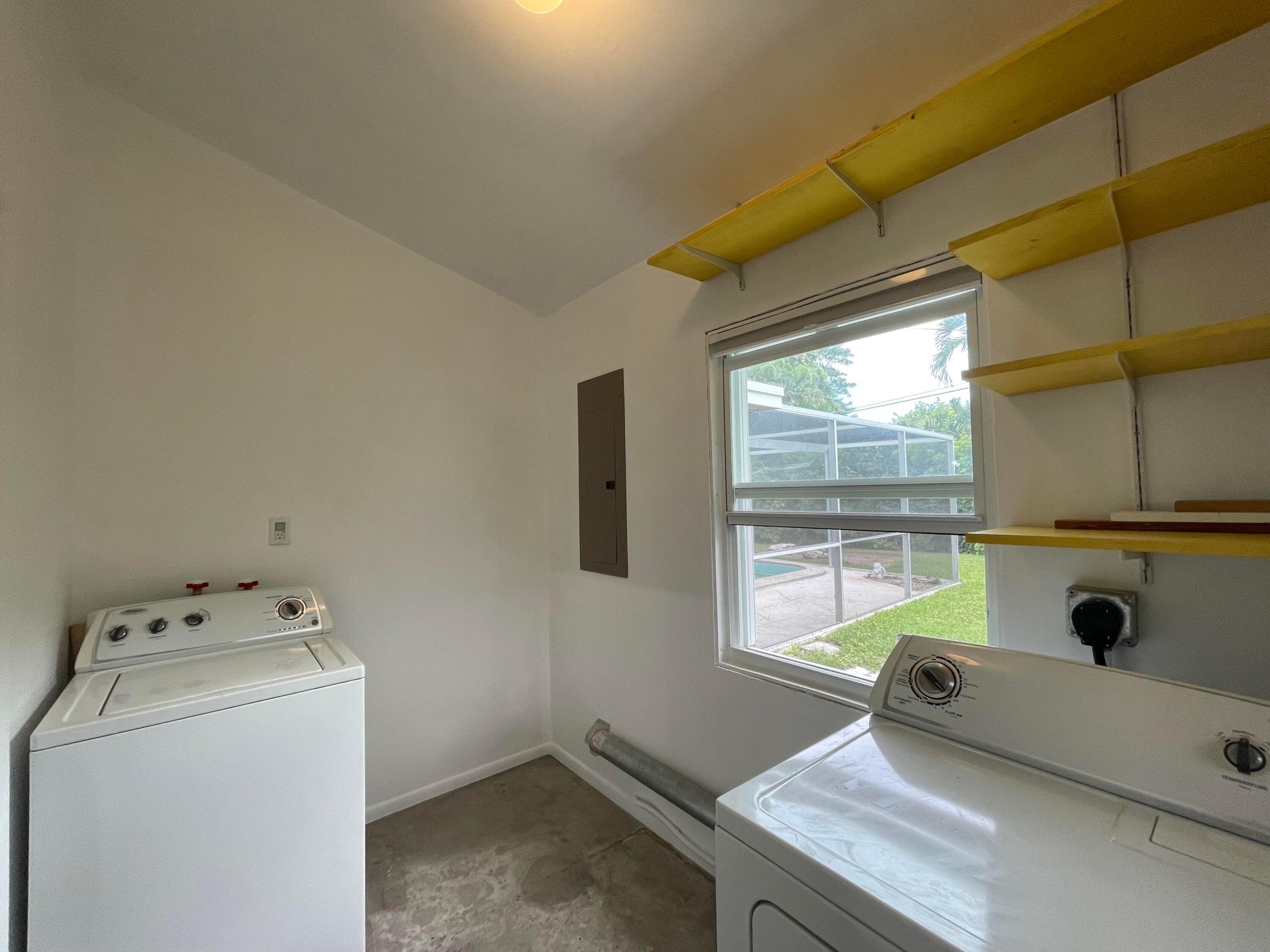 BOCA RATON SQUARE UNIT 3 - Residential