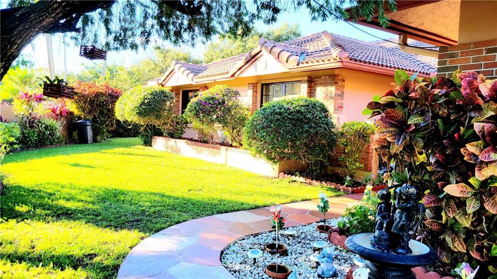 Hawkes Bluff Too 134-25 B - Residential