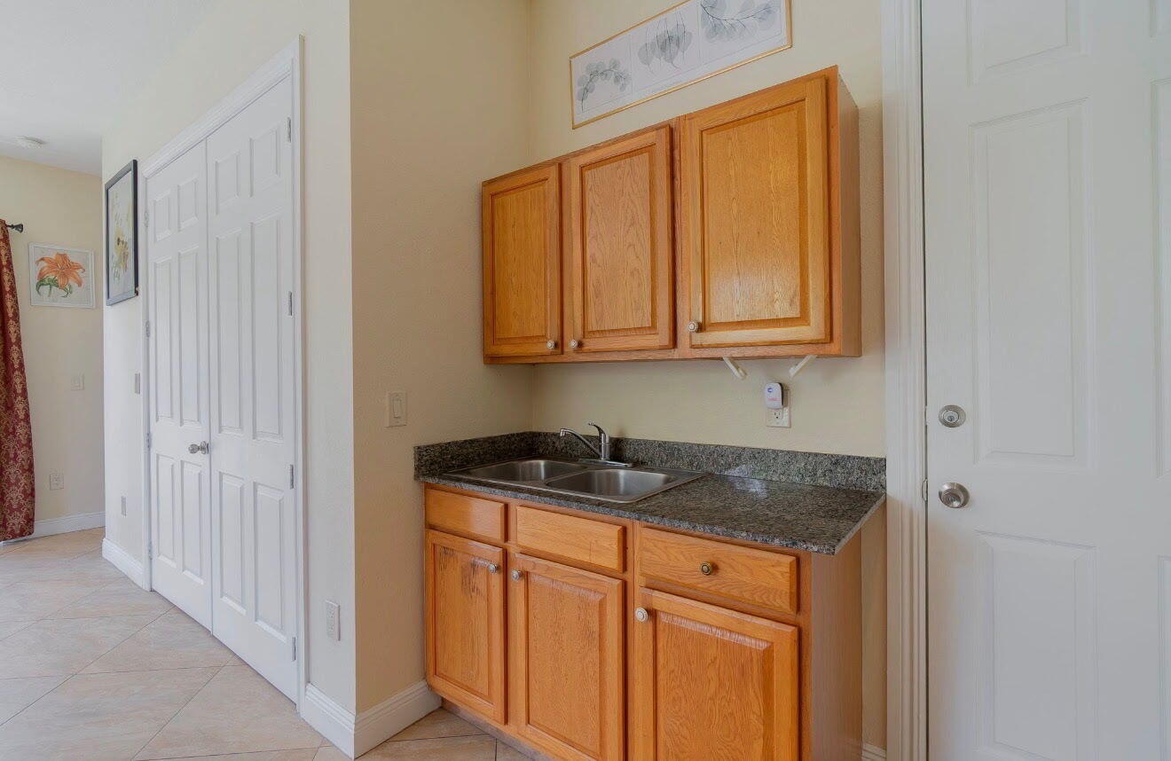 N/A - Residential Lease
