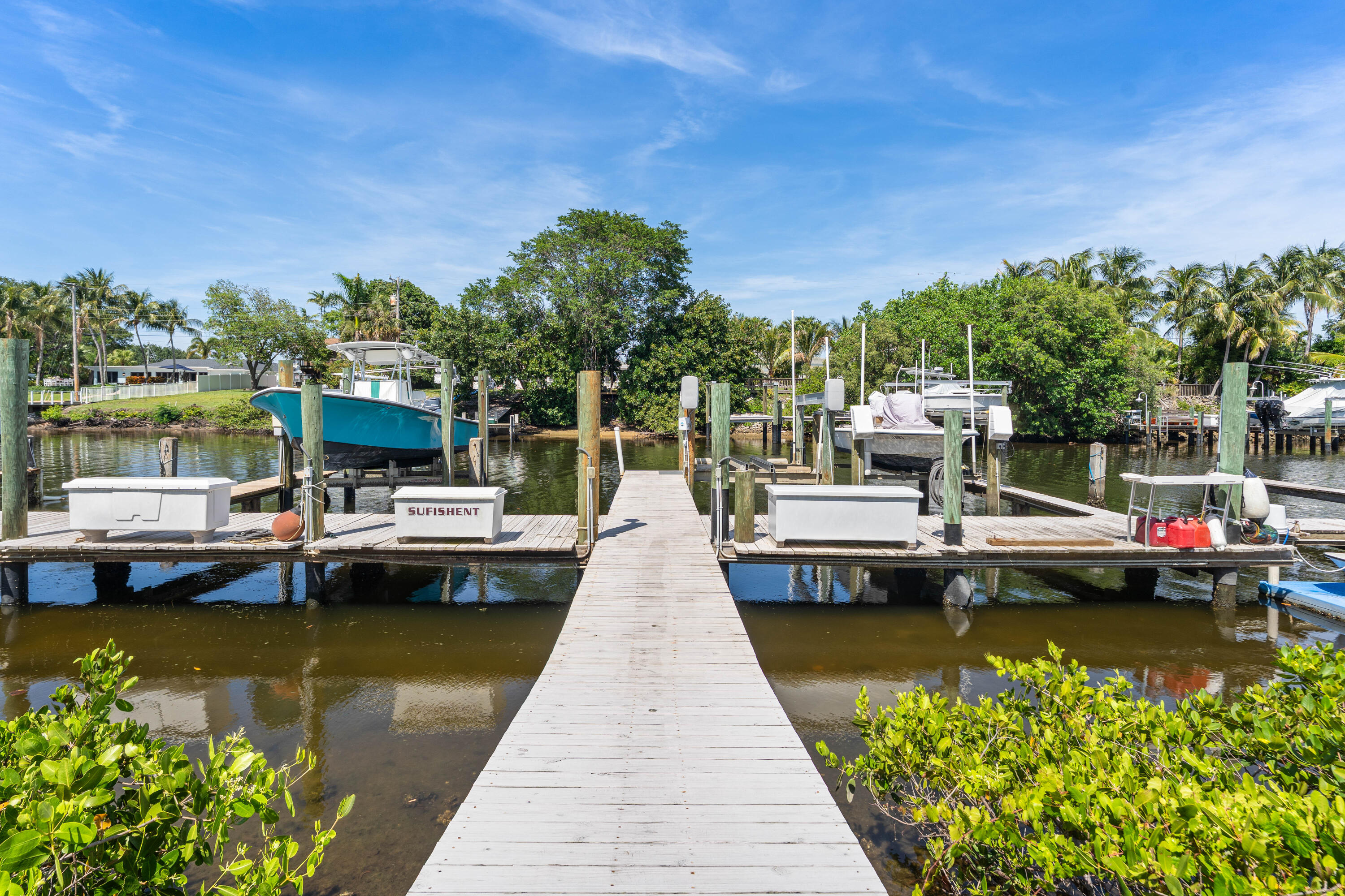 RIVEREDGE CONDO - Residential Lease