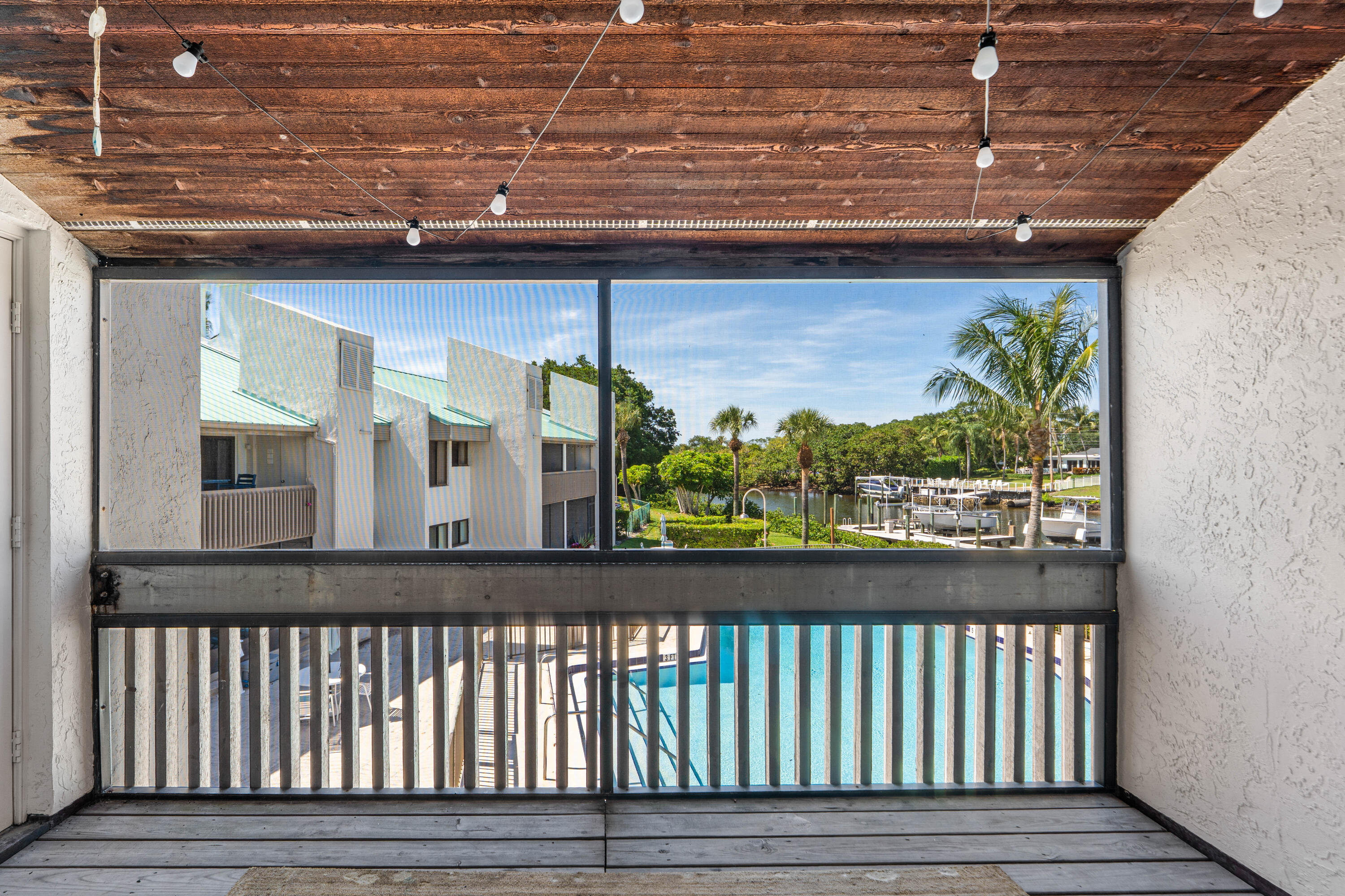RIVEREDGE CONDO - Residential Lease