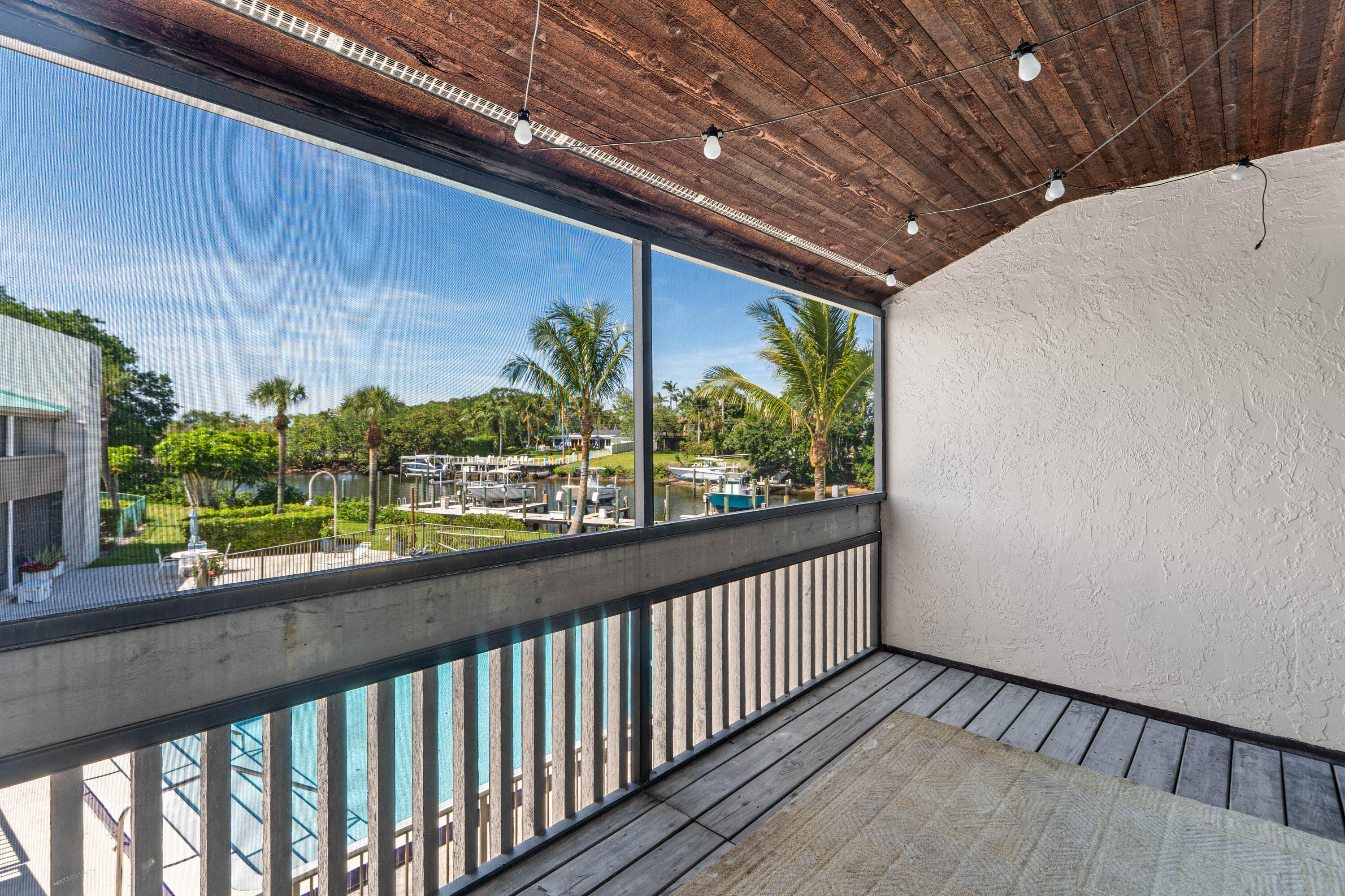 RIVEREDGE CONDO - Residential Lease