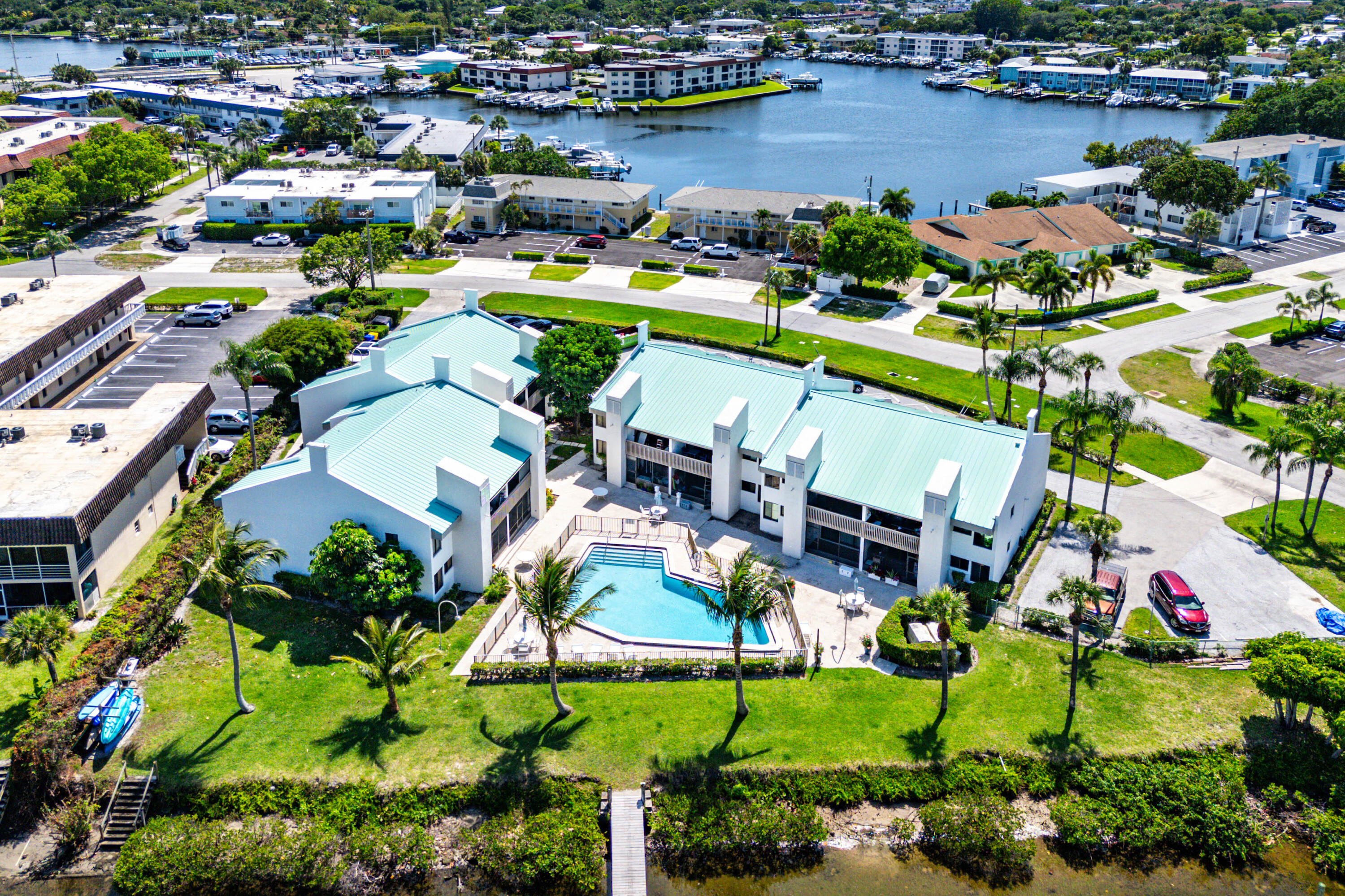 RIVEREDGE CONDO - Residential Lease