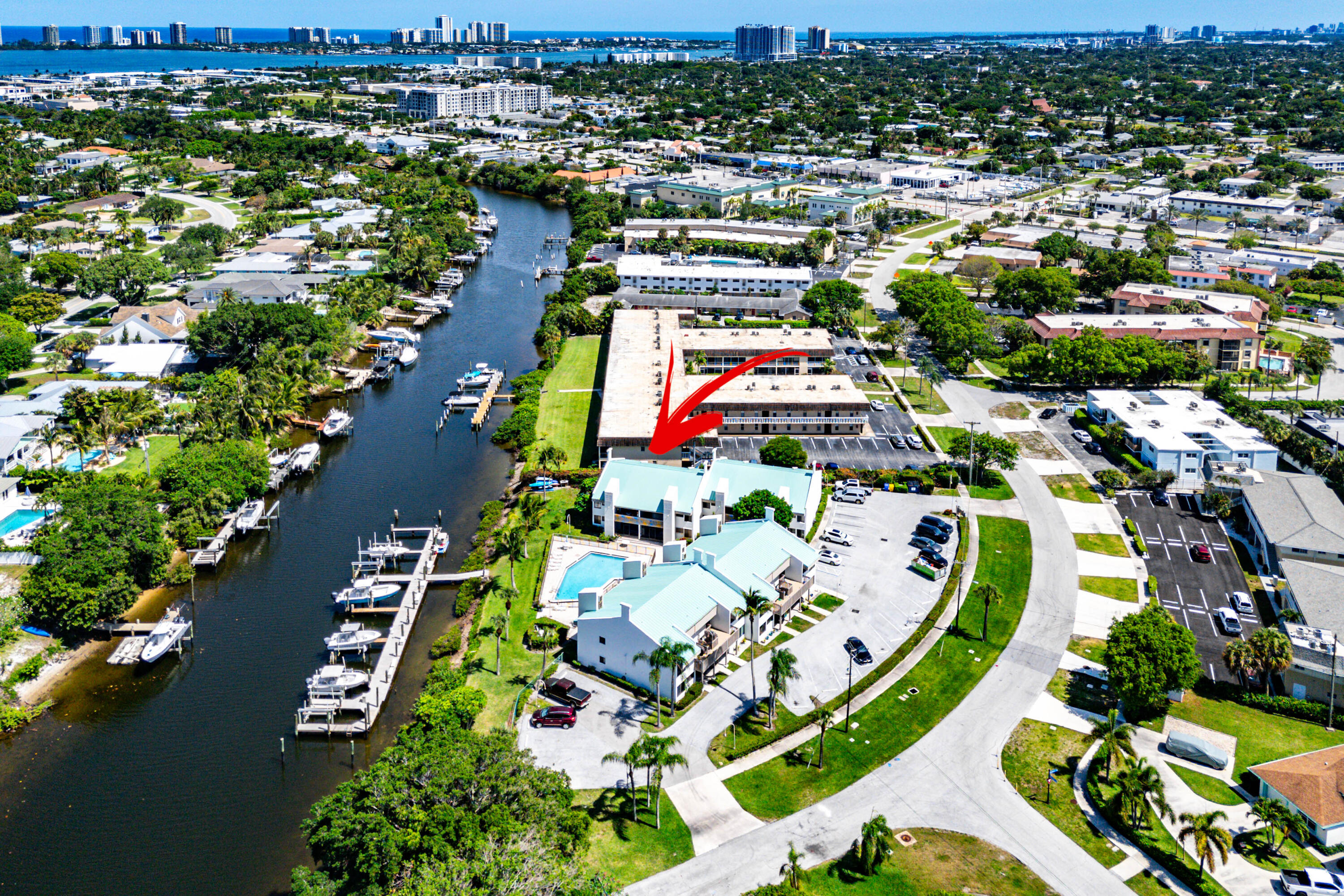 RIVEREDGE CONDO - Residential Lease