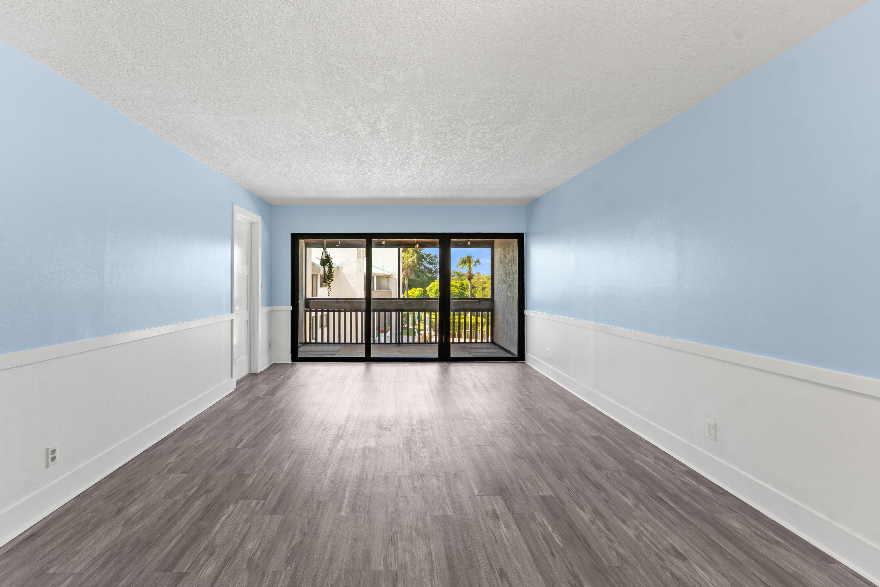 RIVEREDGE CONDO - Residential Lease