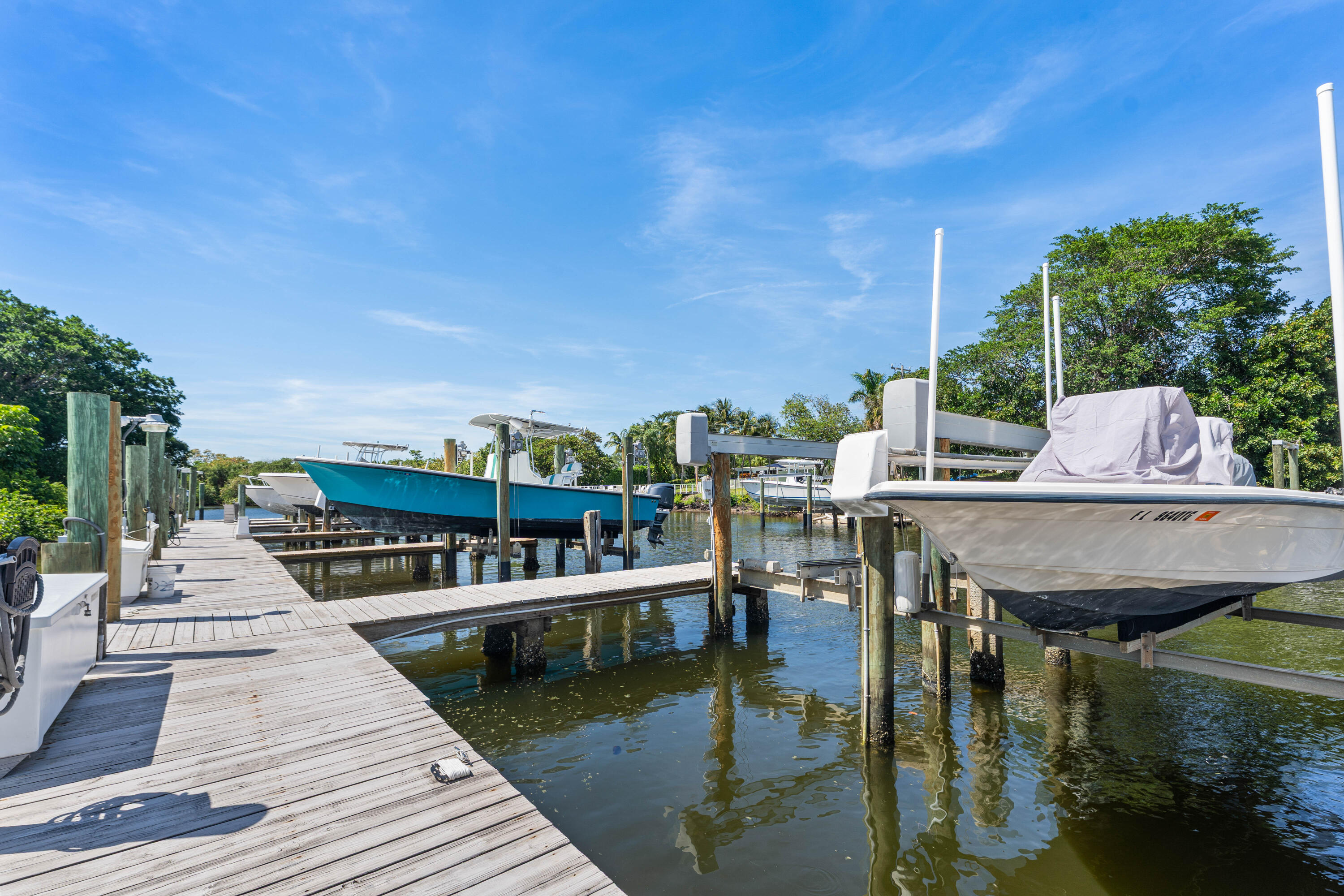RIVEREDGE CONDO - Residential Lease