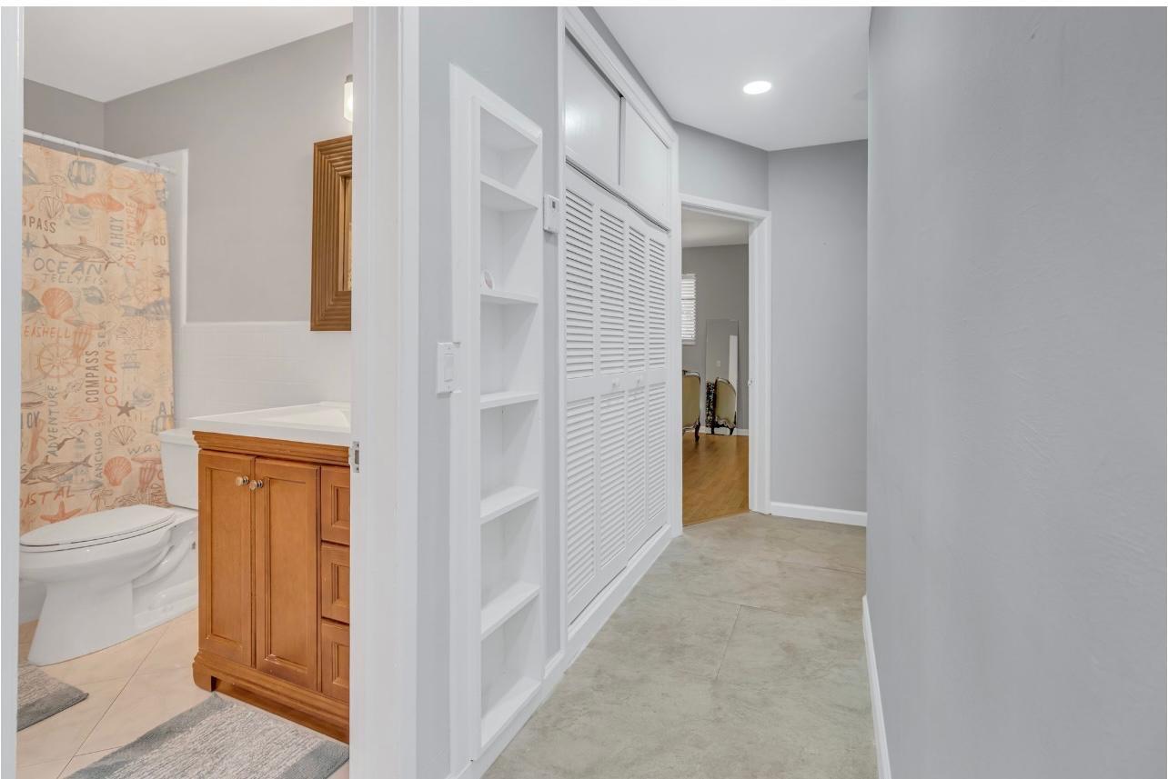 FAIRLAWN 1ST ADD - Residential Lease