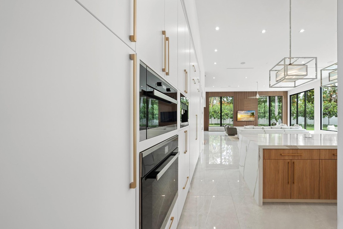 Royal Palm Yacht & Countr - Residential