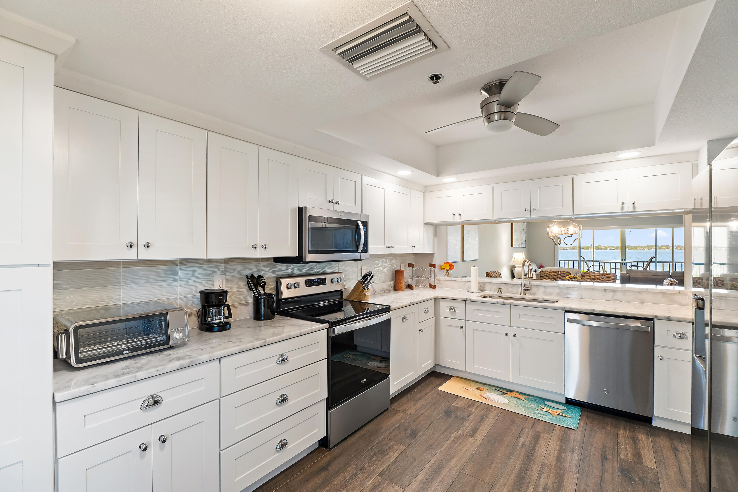 RIVERBEND AT IRP CONDO - Residential Lease