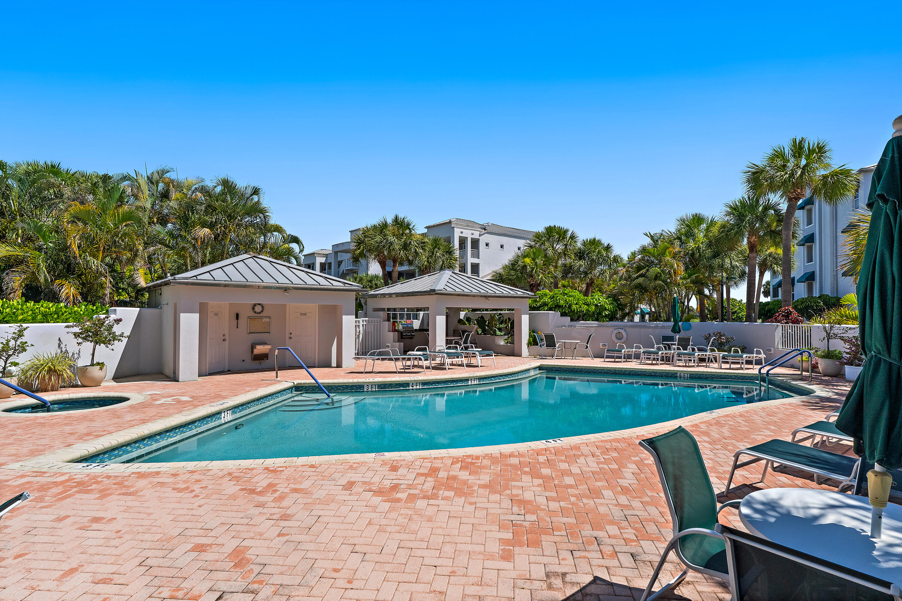 RIVERBEND AT IRP CONDO - Residential Lease
