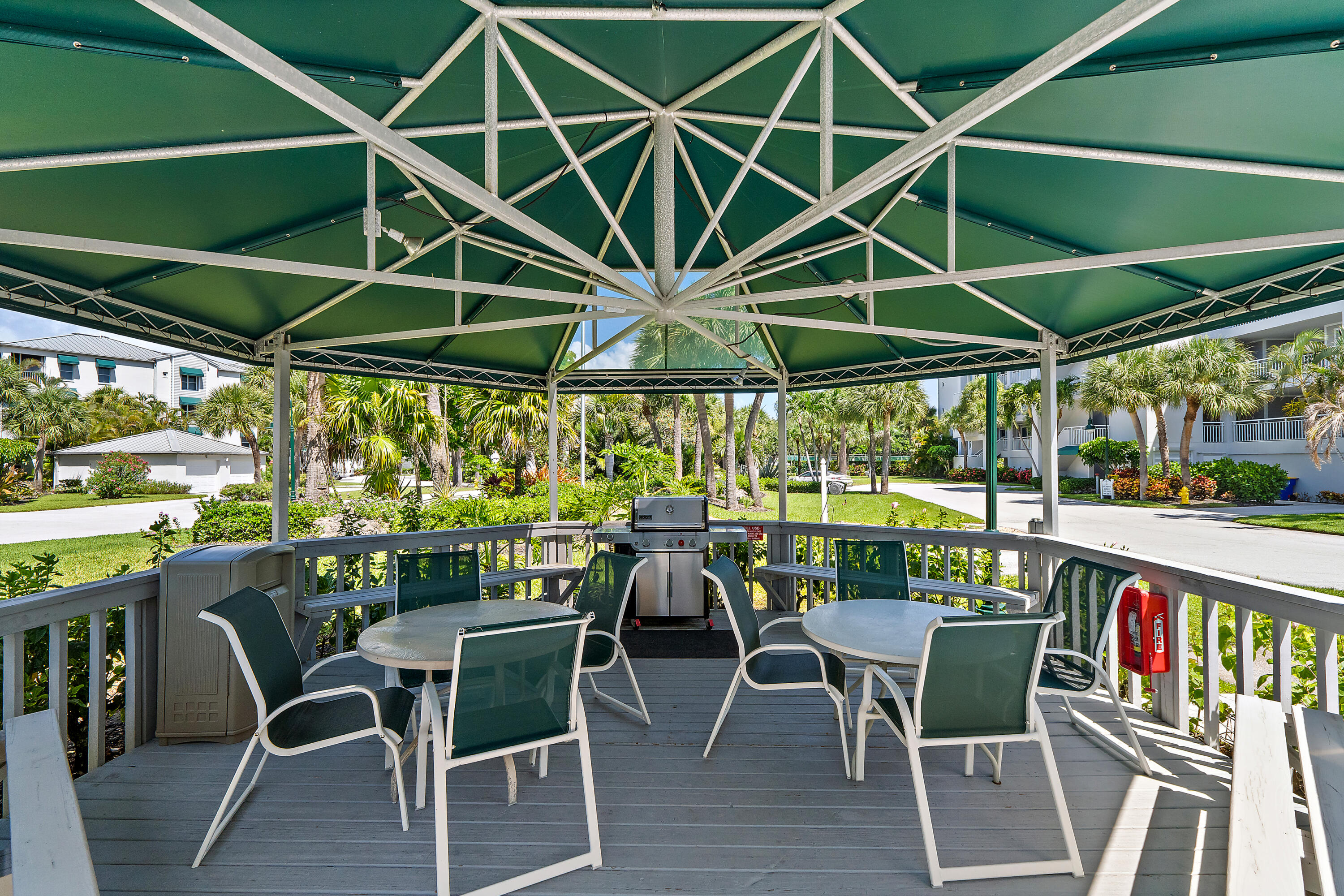 RIVERBEND AT IRP CONDO - Residential Lease