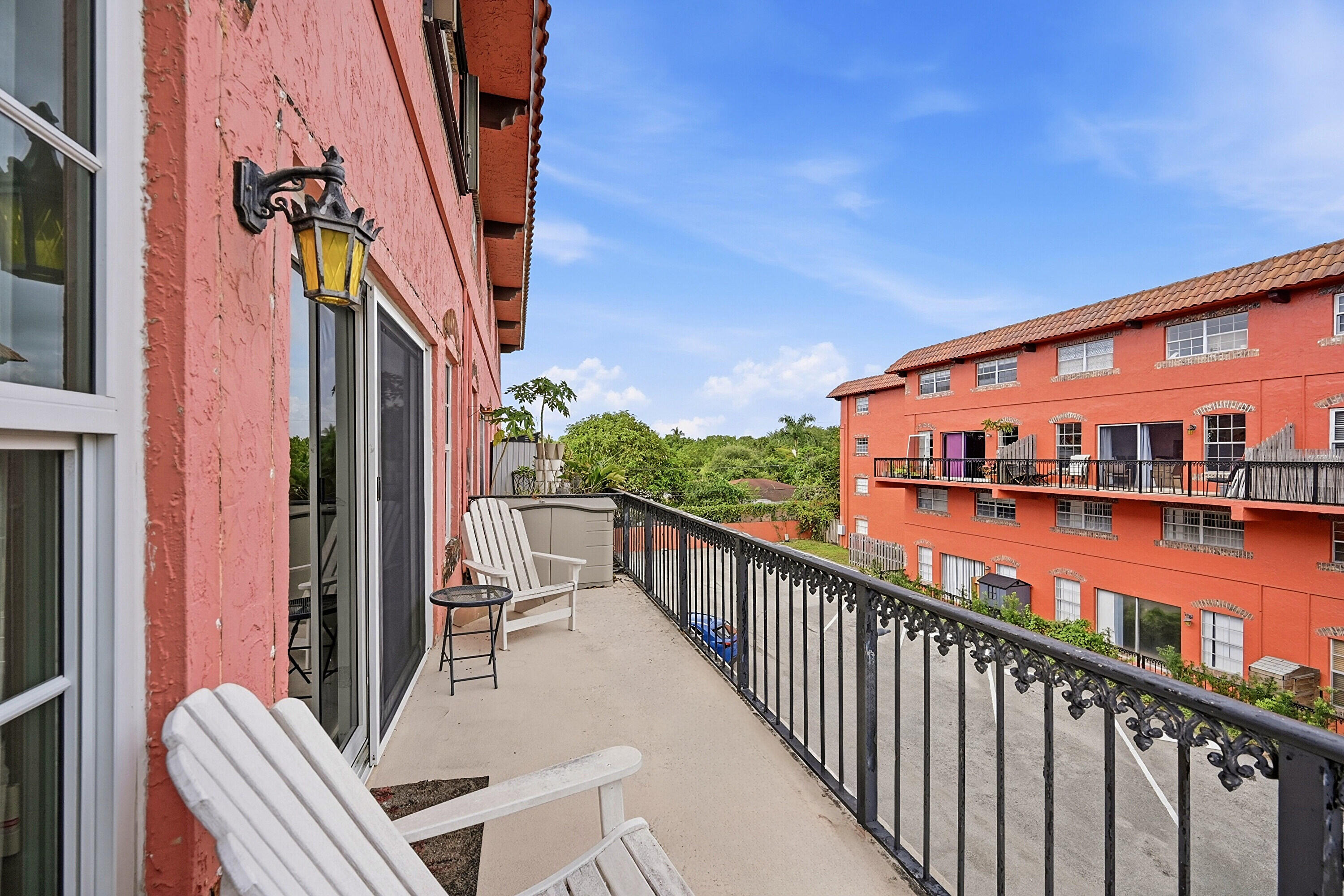 TENNIS CLUB DAVIS CONDO - Residential