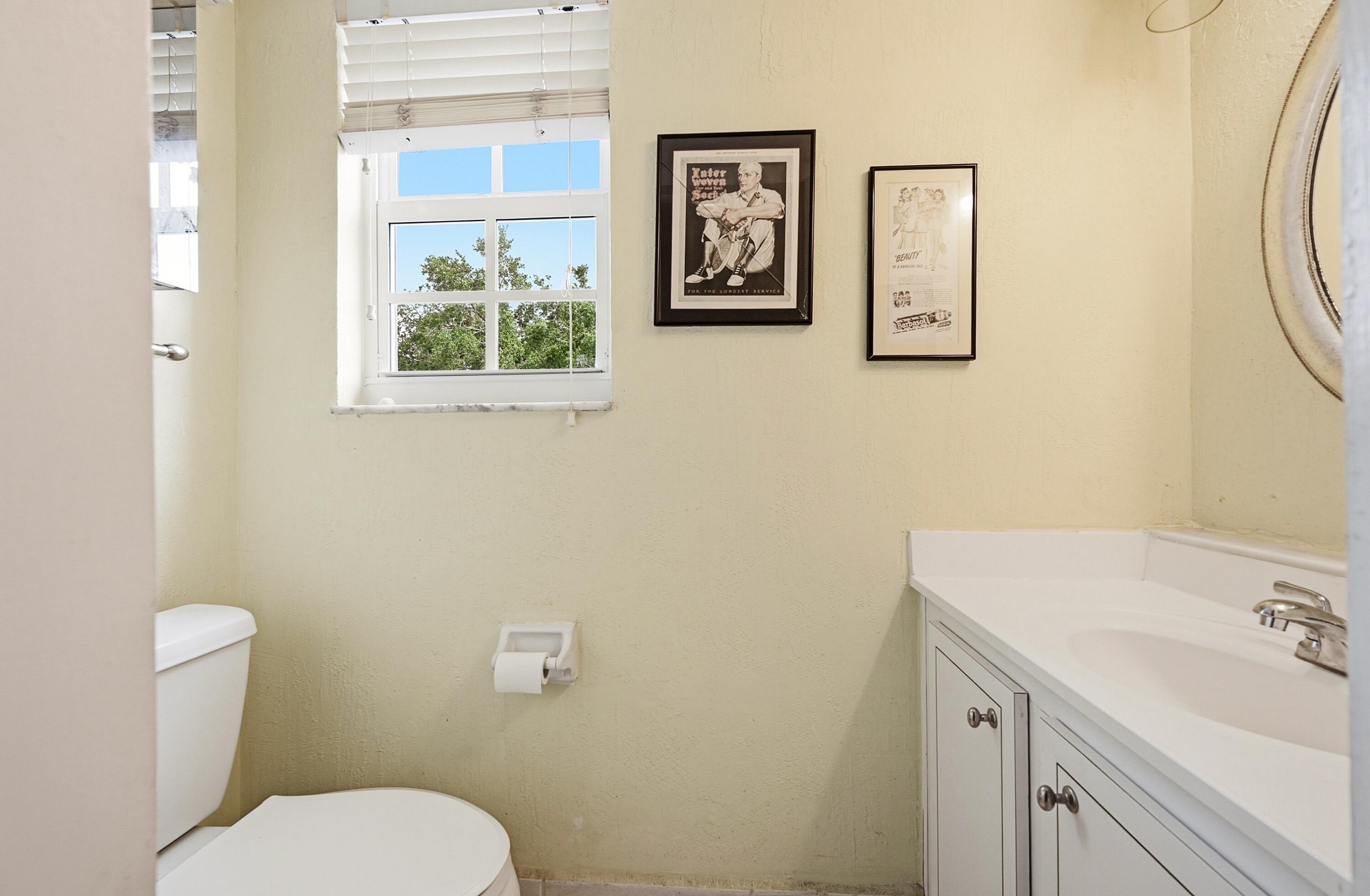 TENNIS CLUB DAVIS CONDO - Residential