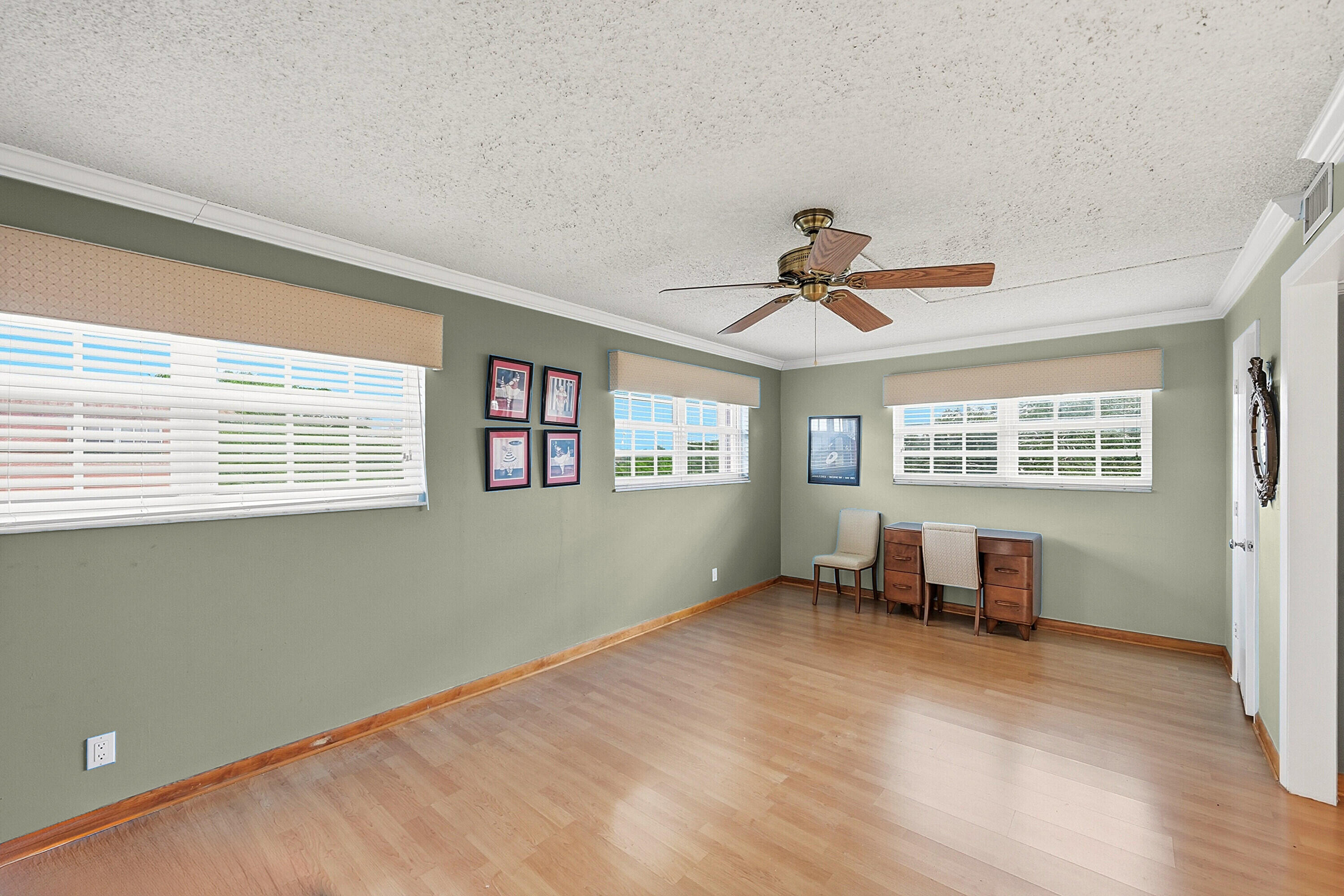 TENNIS CLUB DAVIS CONDO - Residential