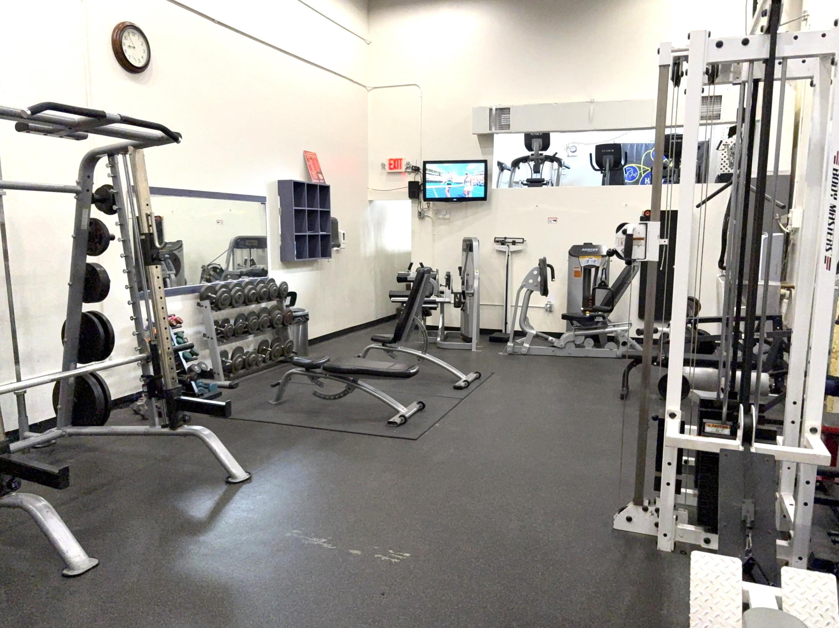 TENNIS CLUB DAVIS CONDO - Residential