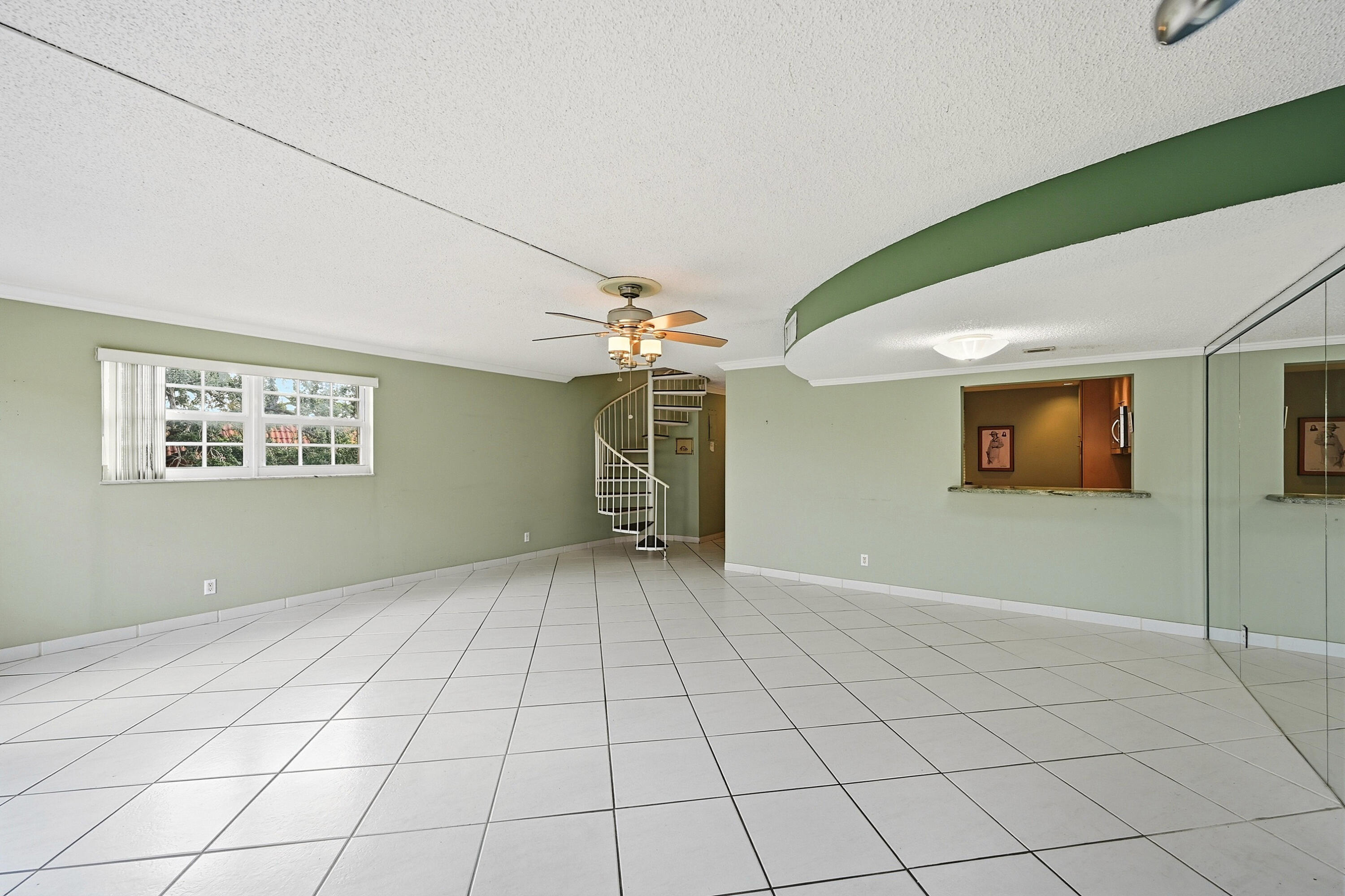 TENNIS CLUB DAVIS CONDO - Residential