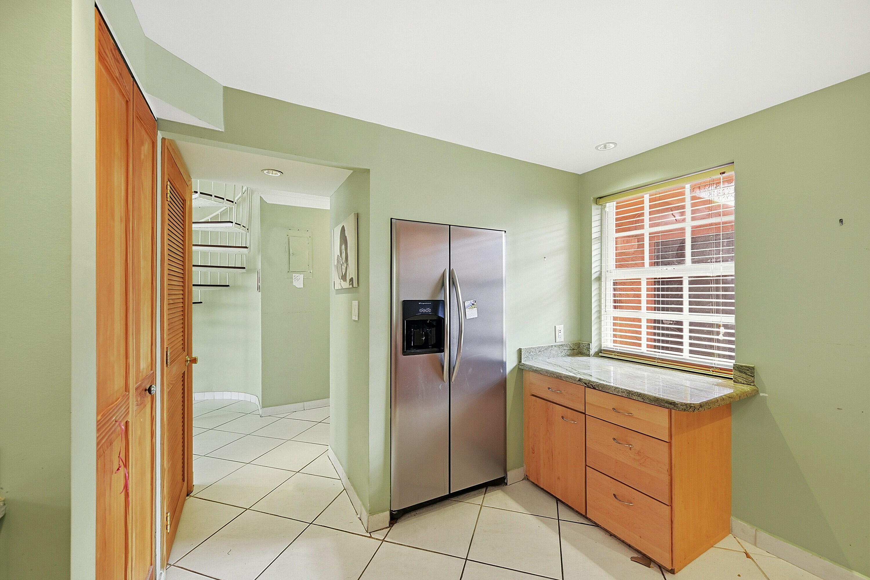 TENNIS CLUB DAVIS CONDO - Residential
