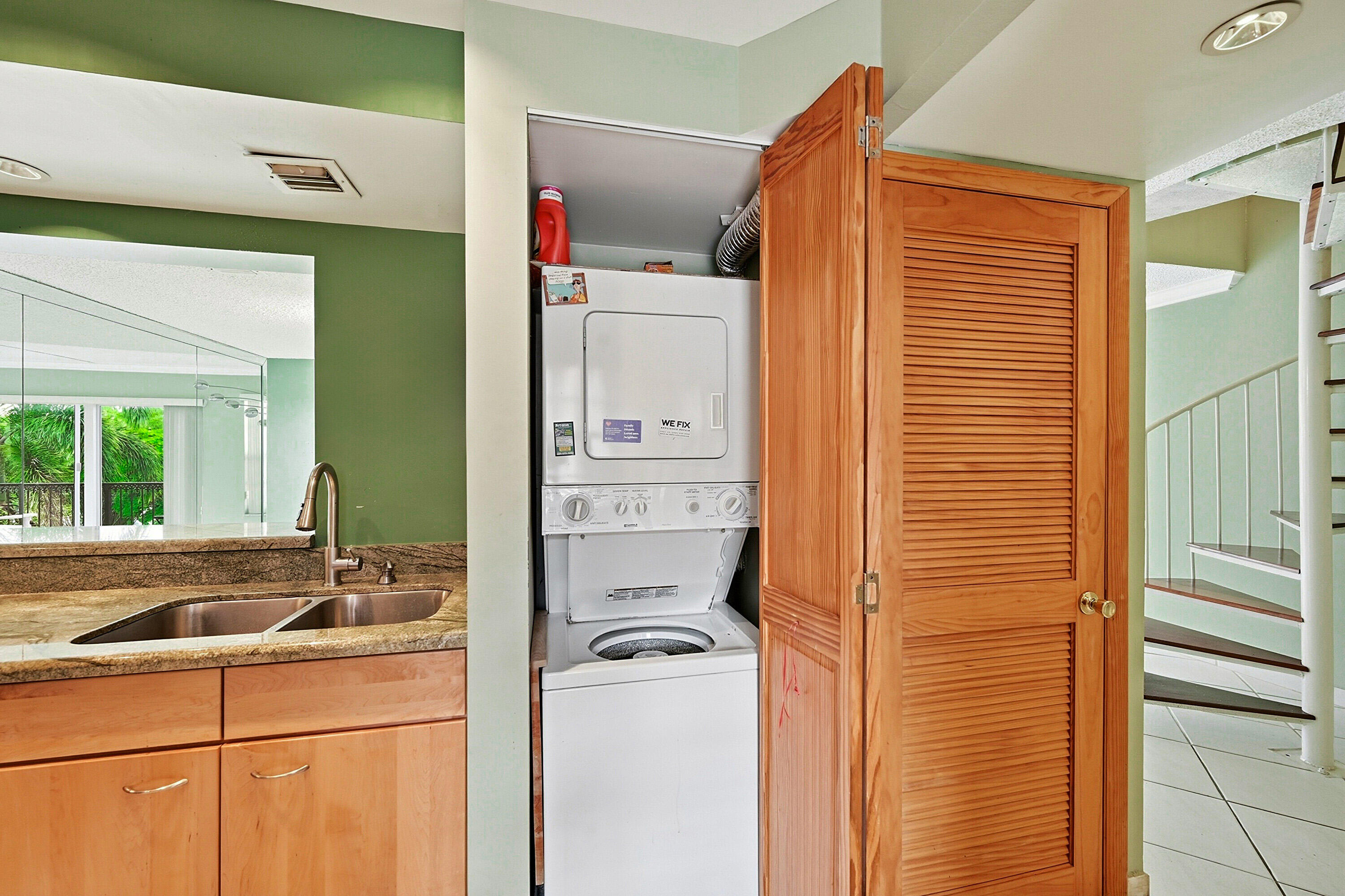 TENNIS CLUB DAVIS CONDO - Residential
